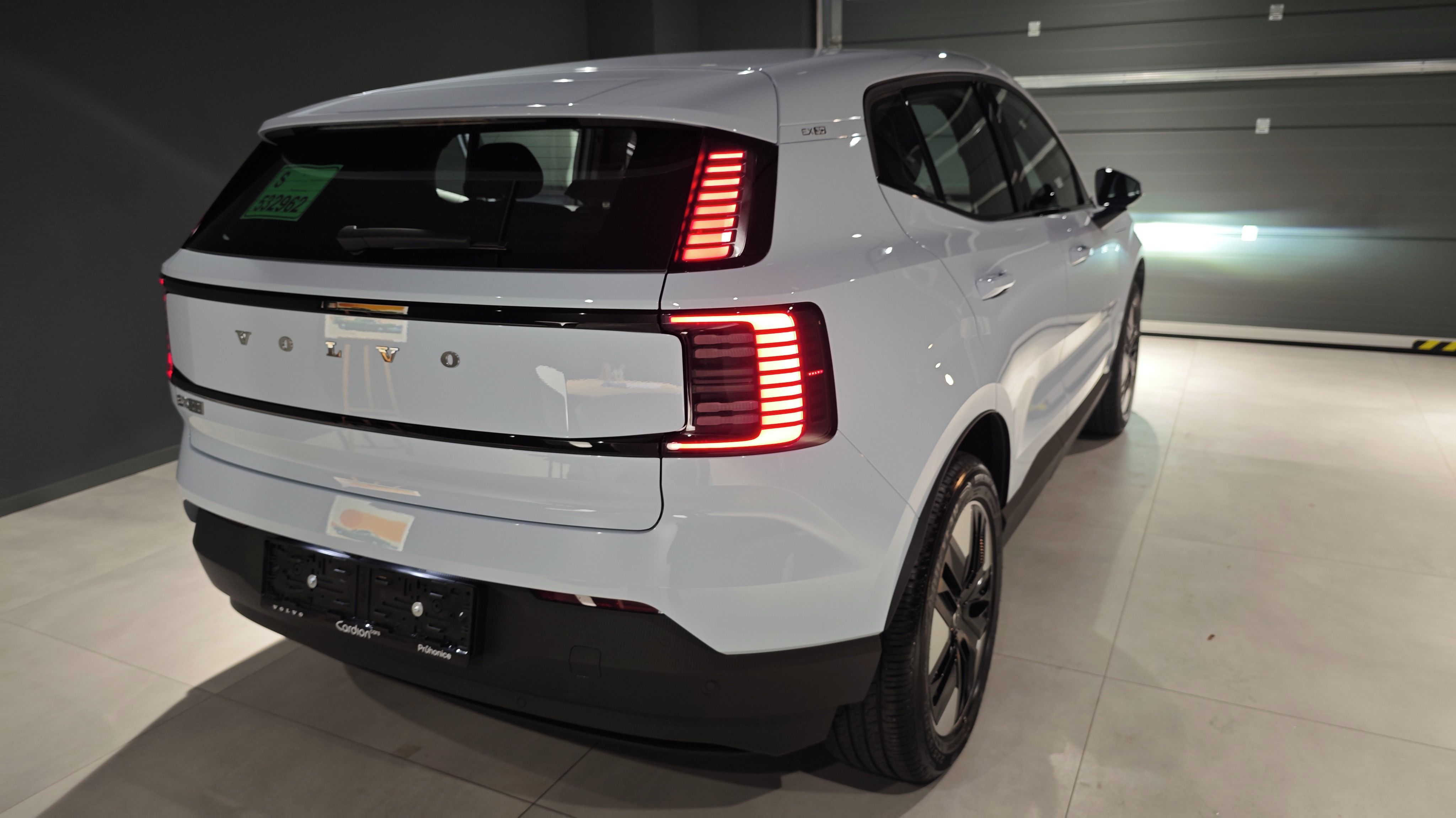 Volvo EX30, CORE, 200 kW, DPH, ČR, záruka - fotka 6