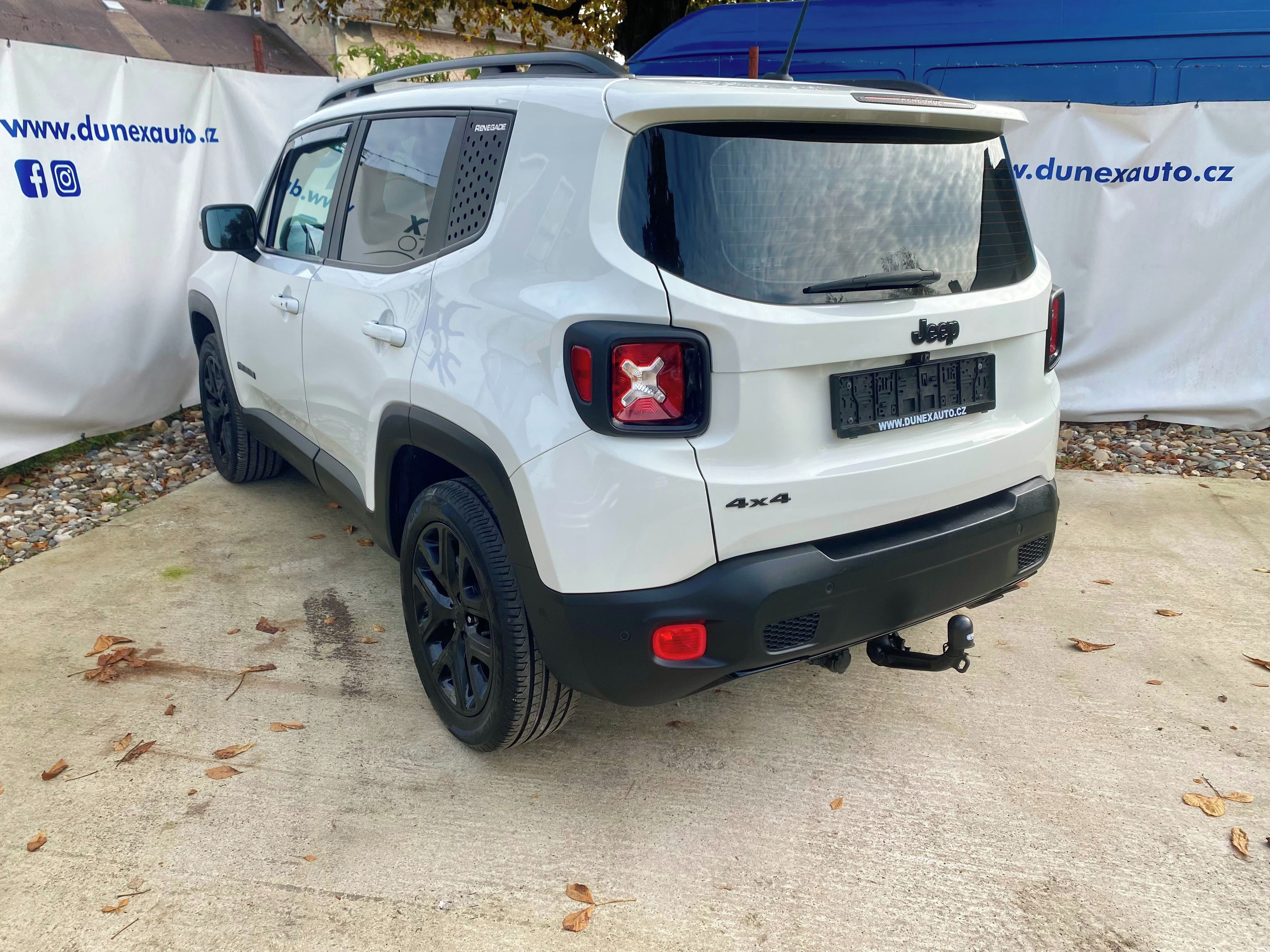 Jeep Renegade, 1.4 M-Air, 125 kW,4X4, Automat - fotka 3