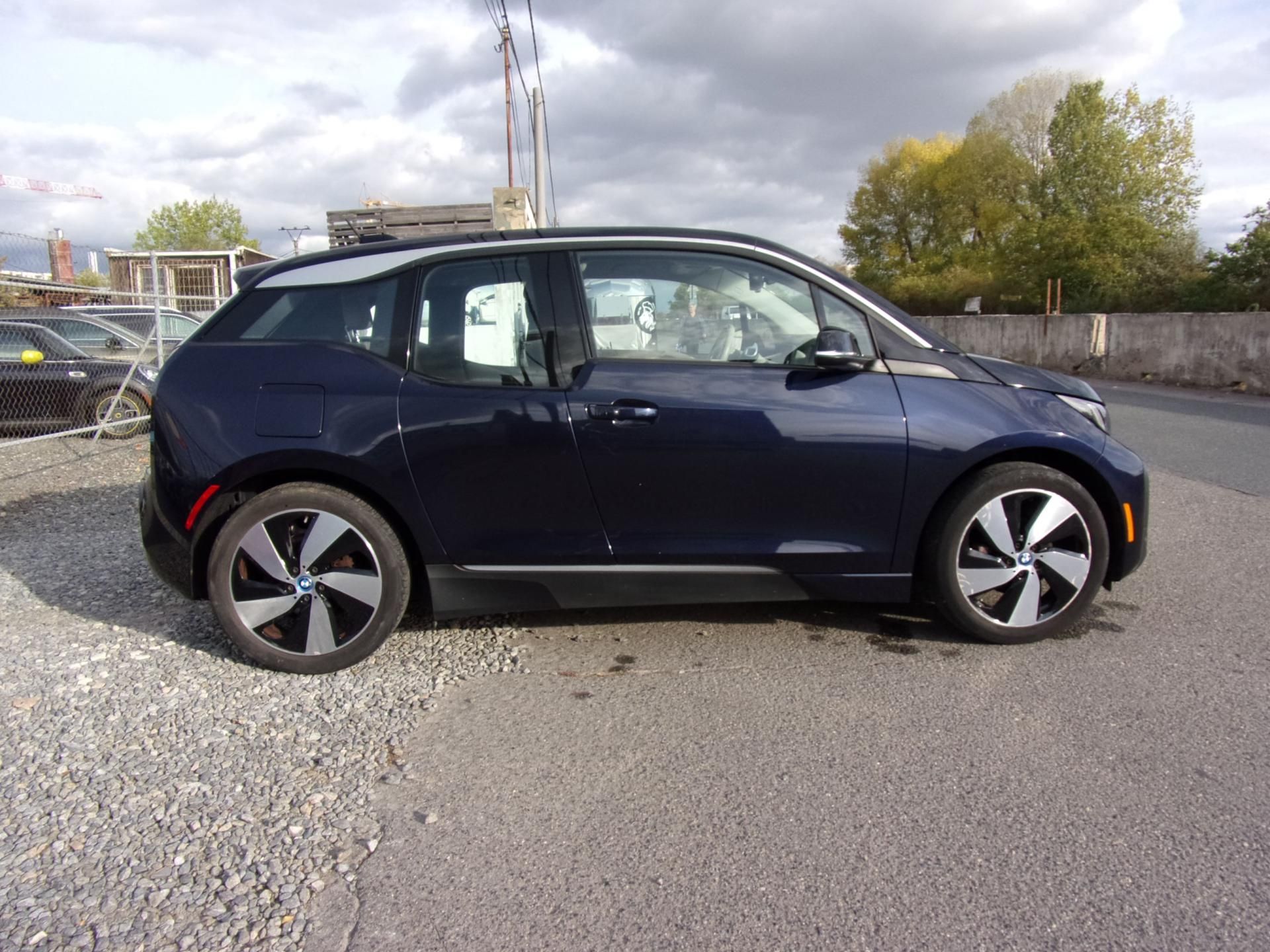 BMW i3, 120Ah 42kWhBEV  NÁJEZD 42000KM - fotka 4
