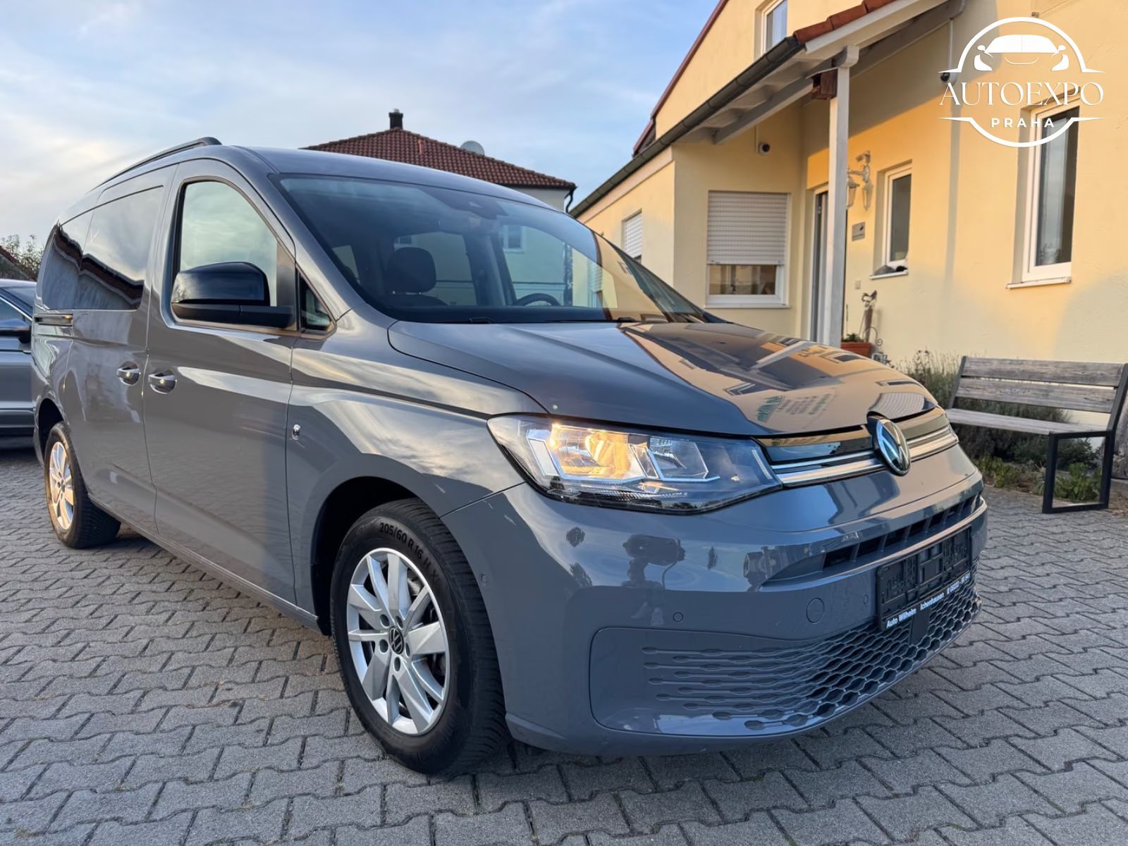 Volkswagen Caddy, Life*TAŽNÉ*CARPLAY*7MÍST
