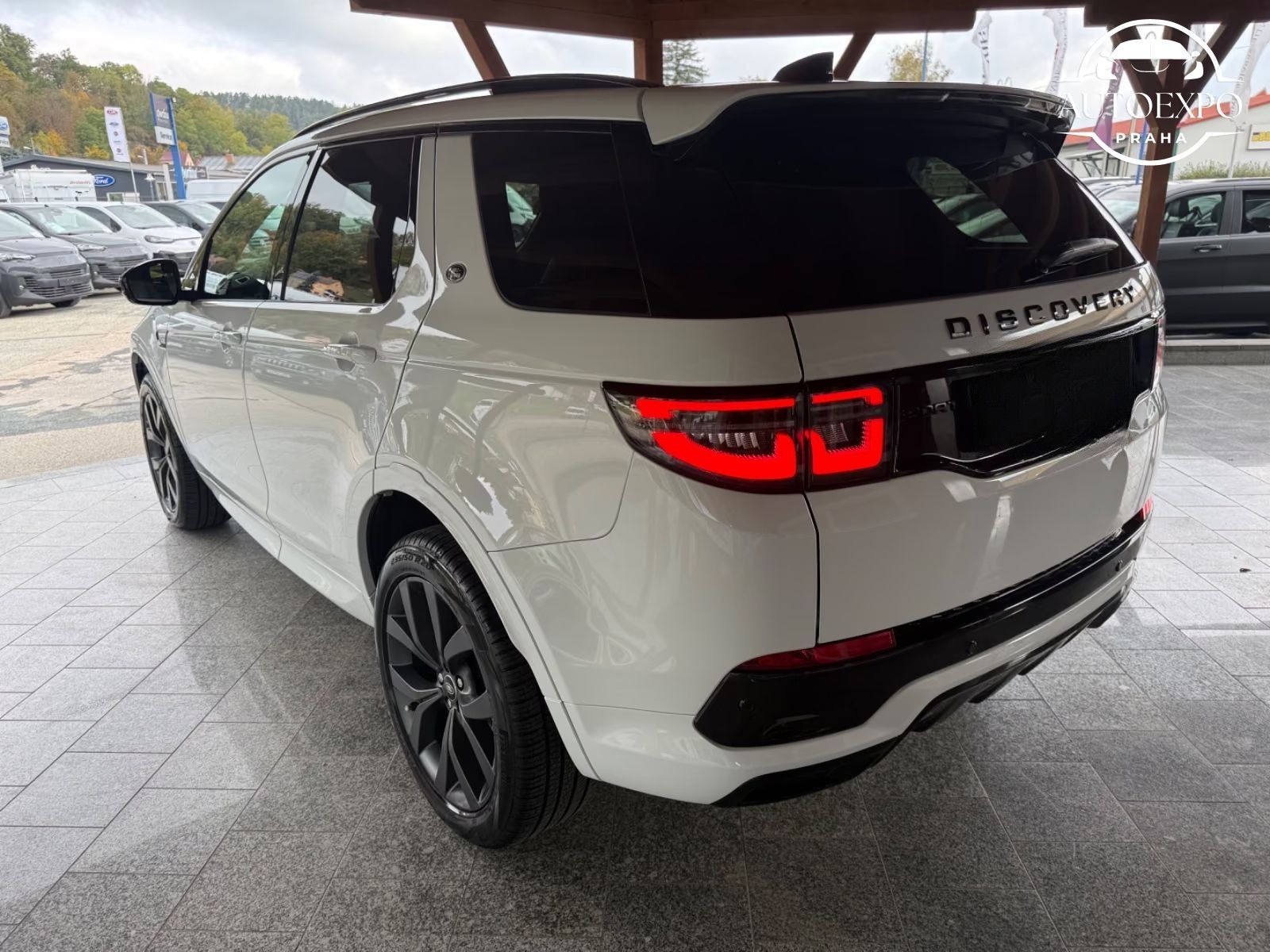 Land Rover Discovery, Sport R-Dynamic SE AWD - fotka 5