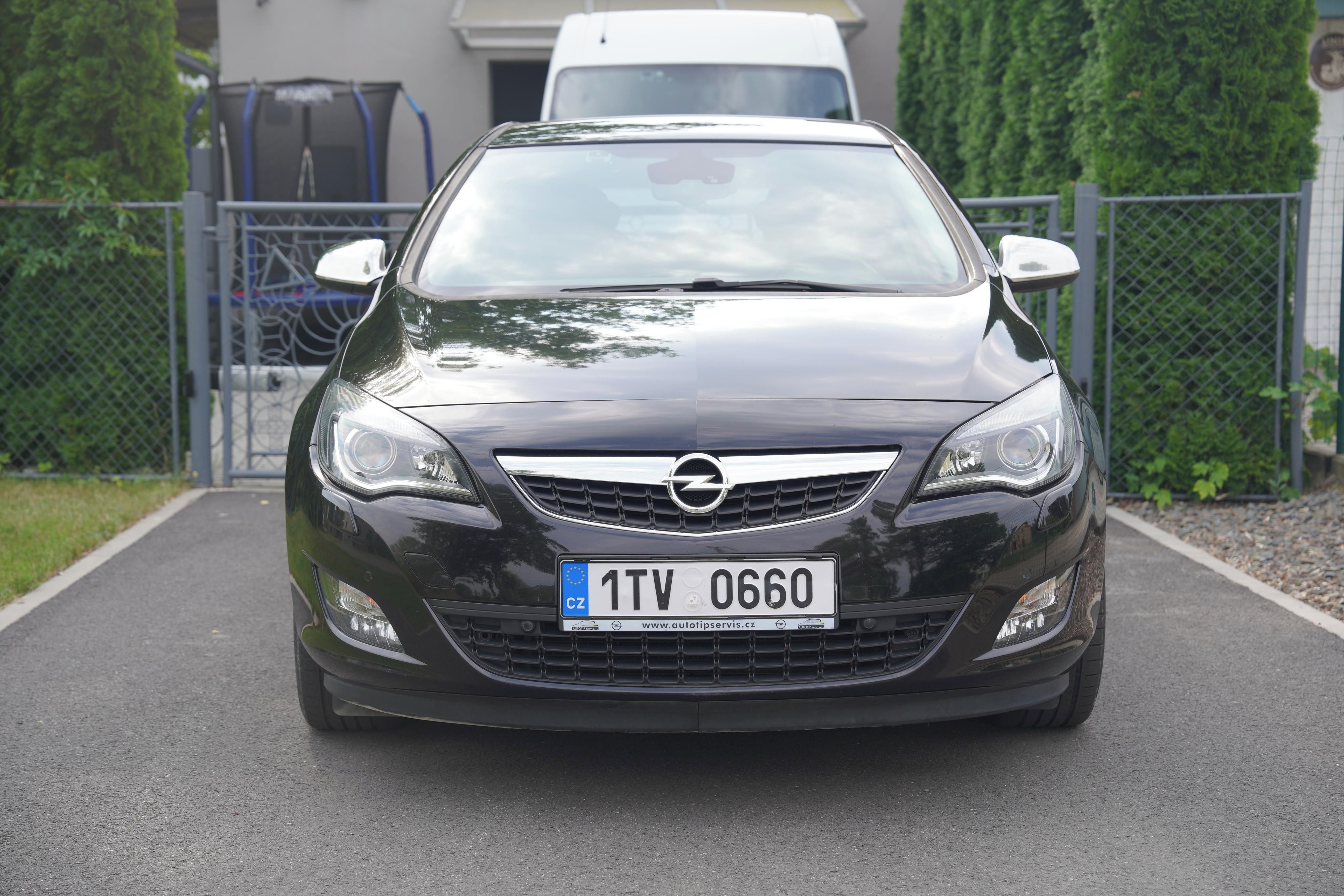 Opel Astra, CDTI 140 kW 109000 km