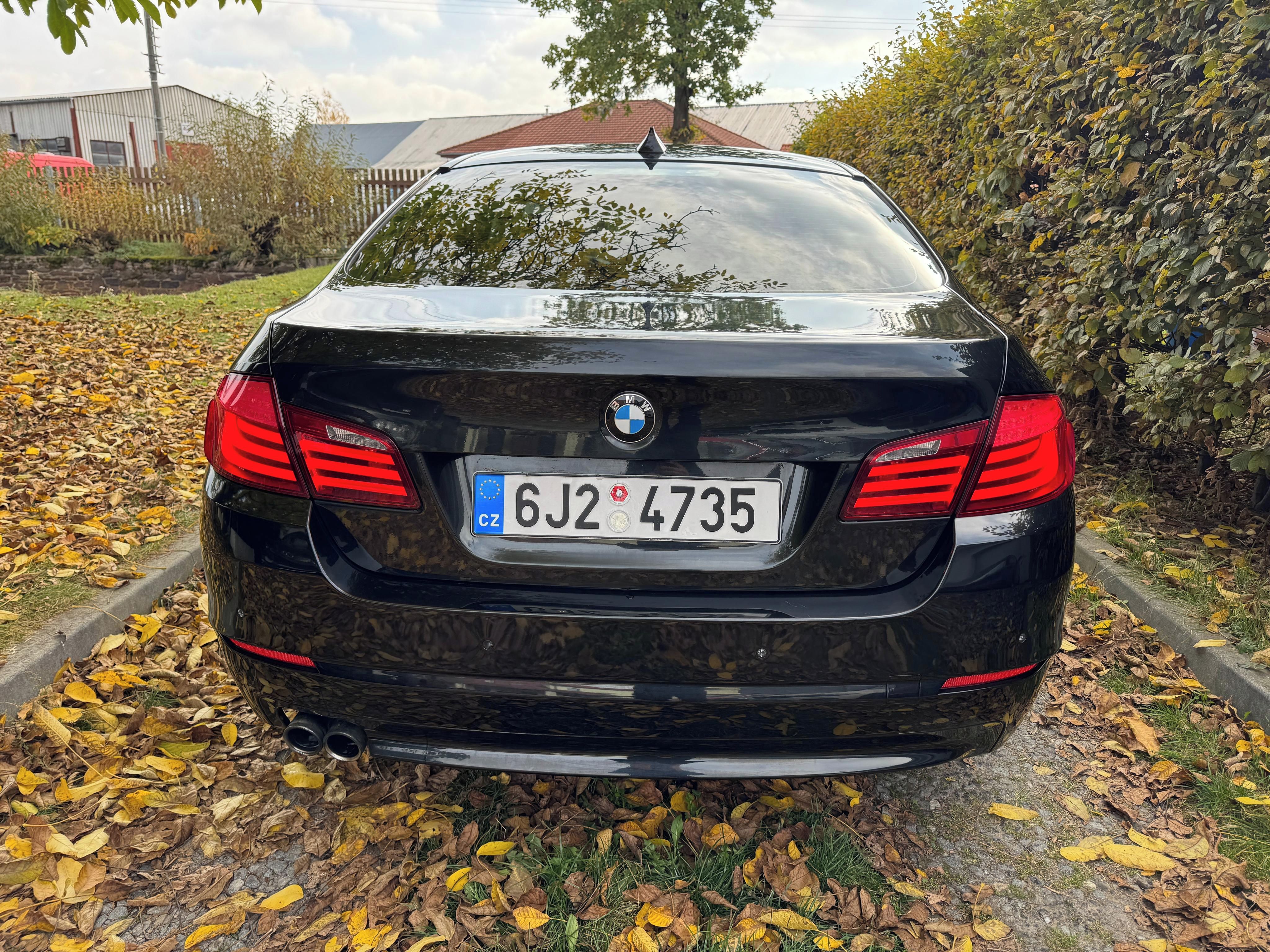 BMW Řada 5, F10 523i/530i zadokolka ,manuá - fotka 3