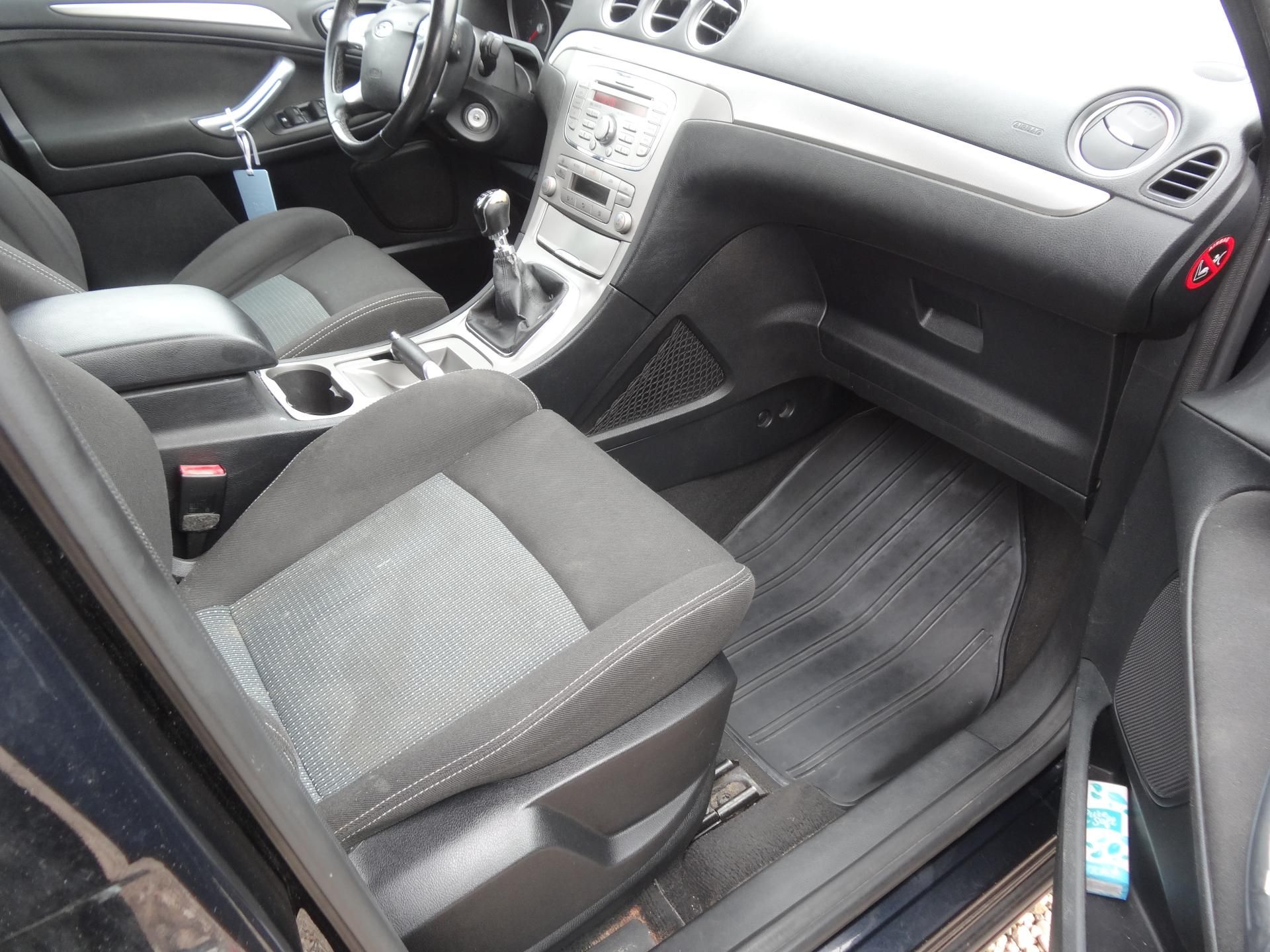 Ford S-MAX, S-MAX 7-míst Taž.zař. - fotka 4