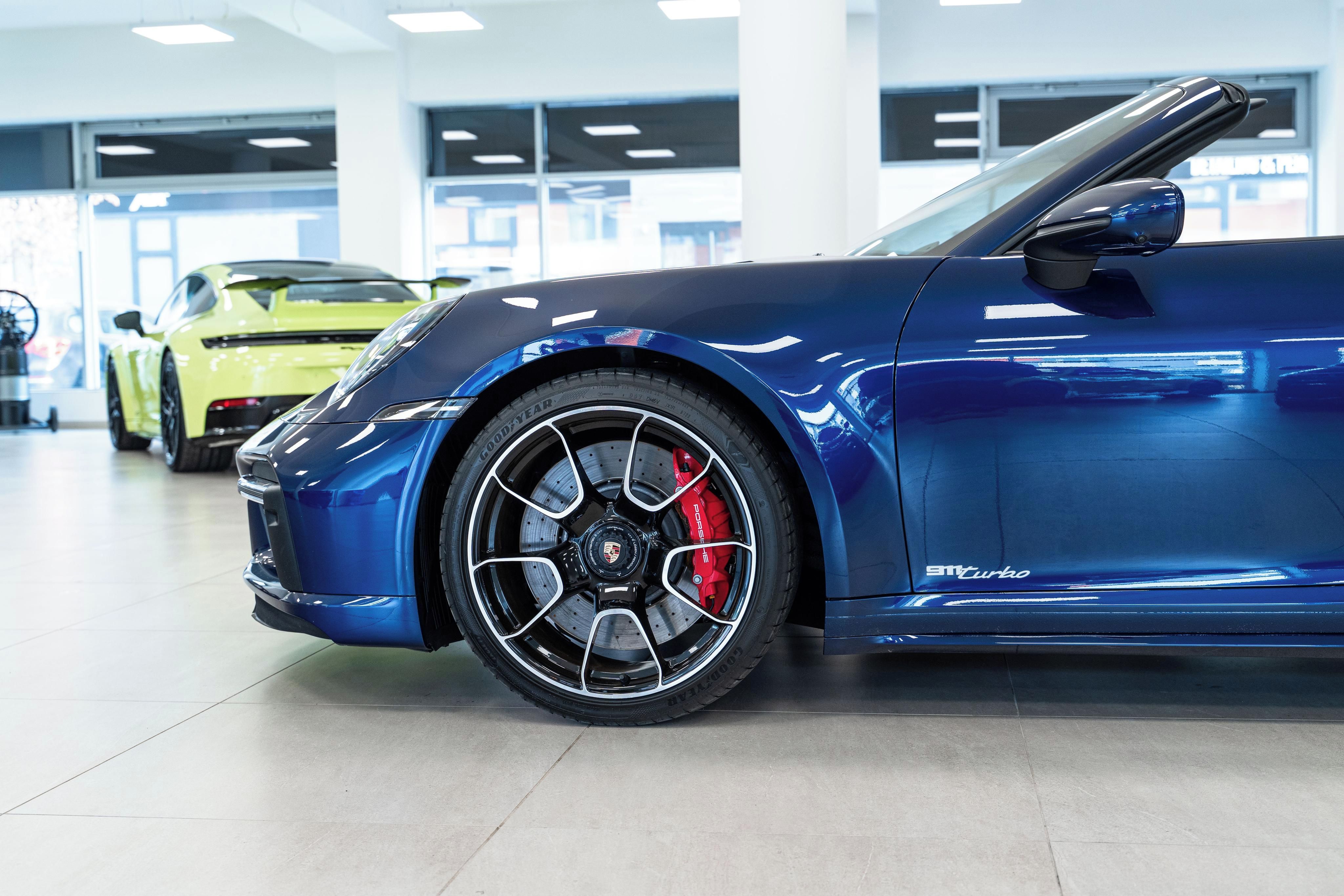 Porsche 911, 992.1 Turbo Cabrio - 1.m, DPH - fotka 6
