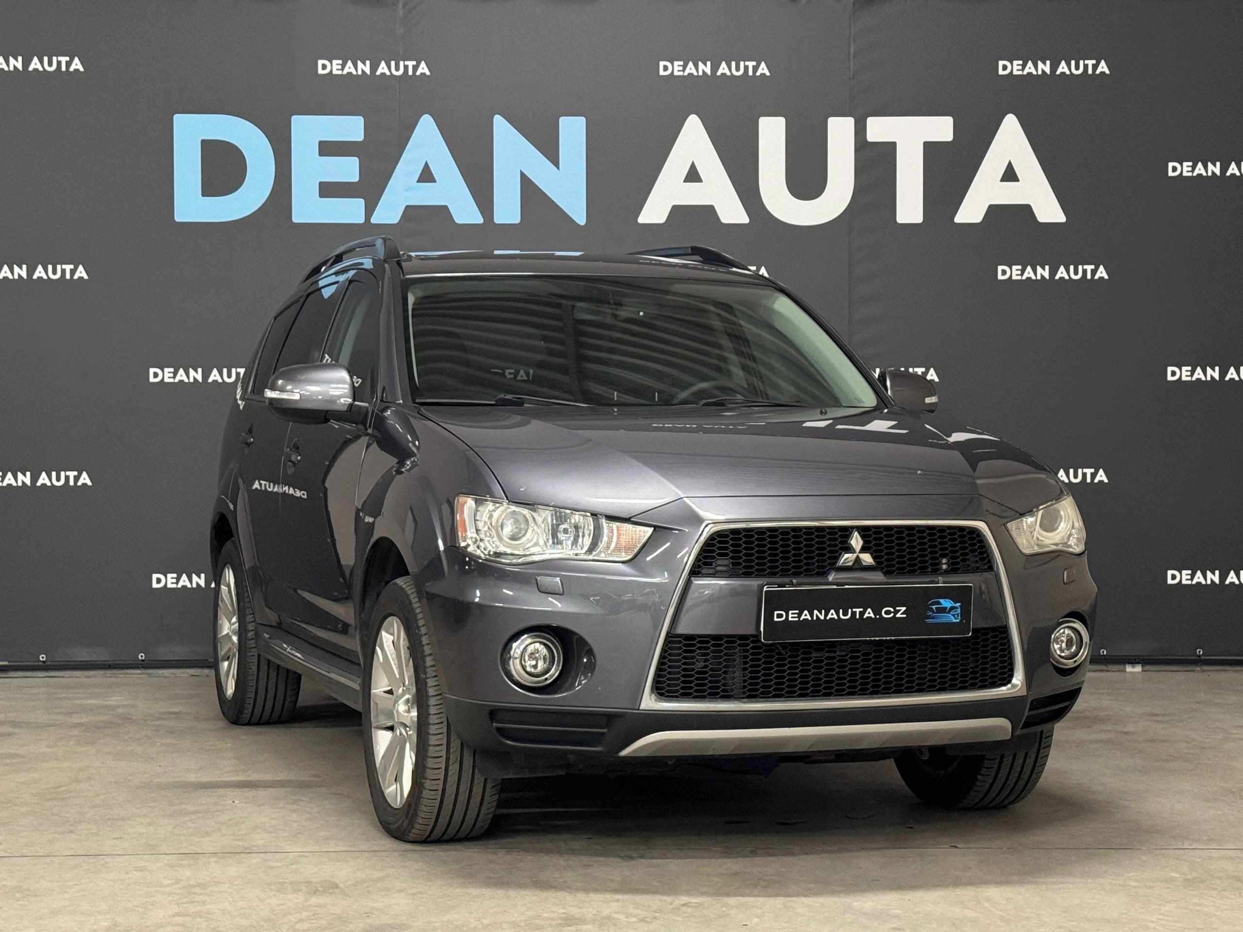 Mitsubishi Outlander, 2.2d 115kw 4x4 - fotka 2