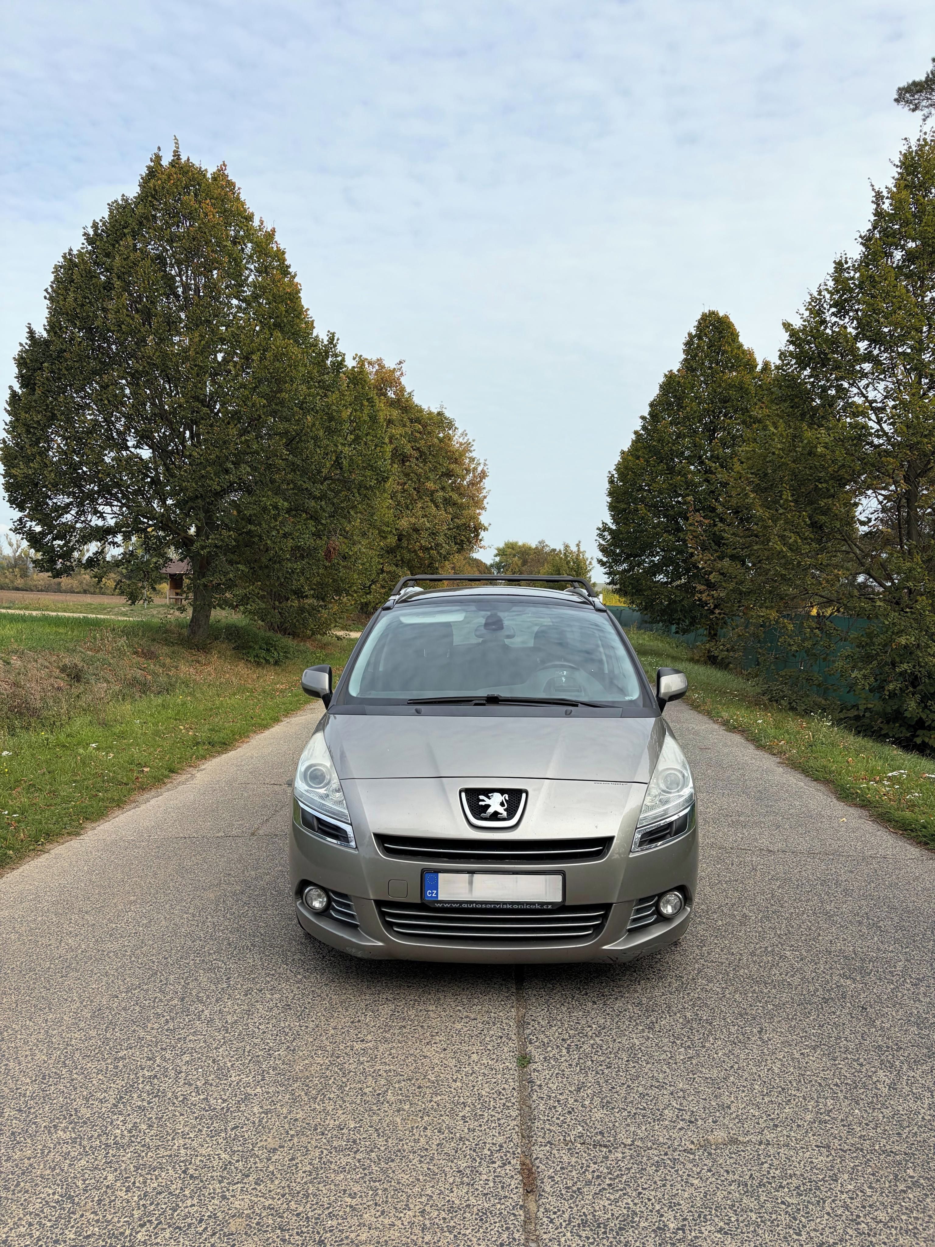 Peugeot 5008