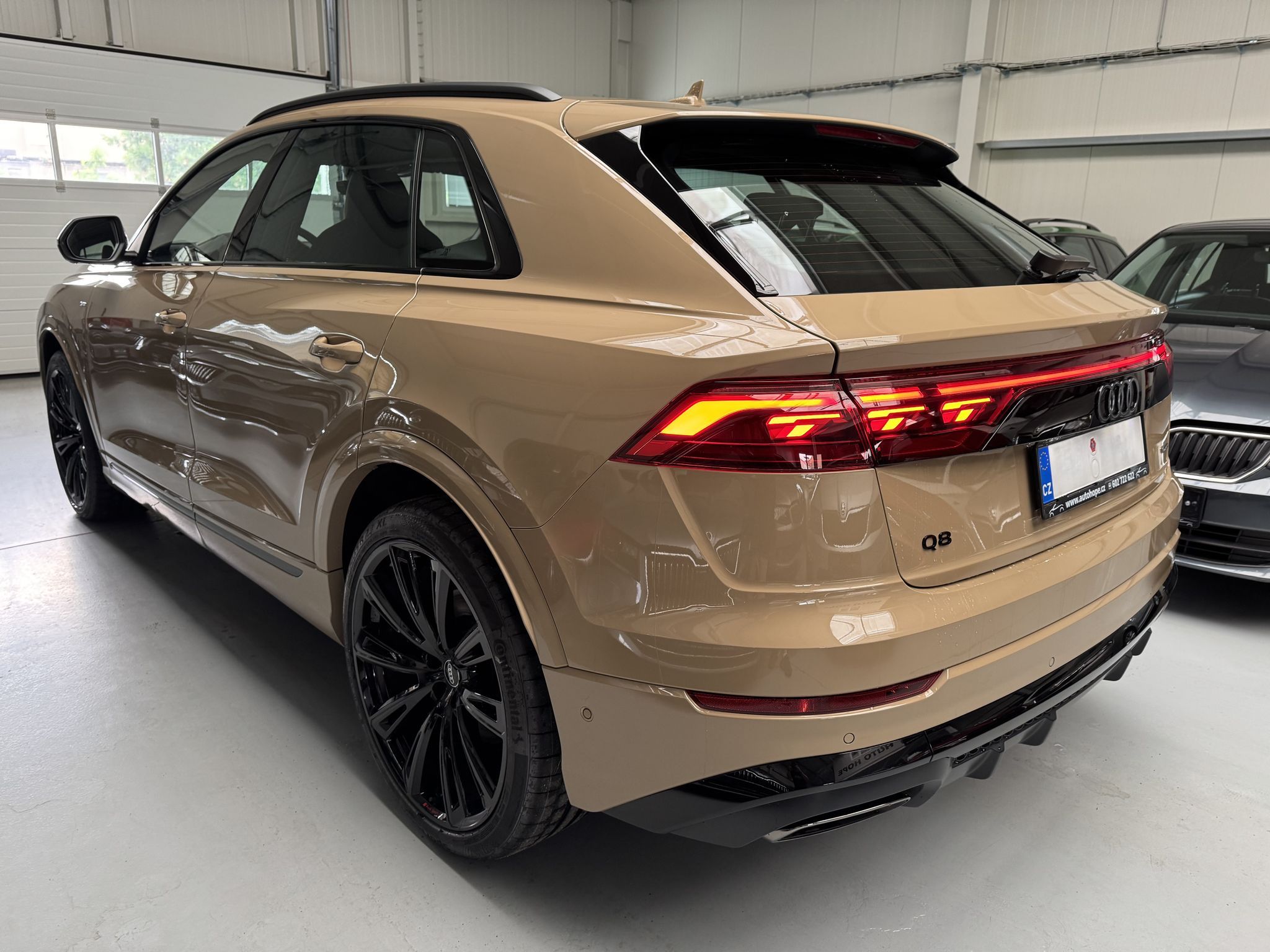 Audi Q8, 50 TDI Quattro S-line - fotka 4