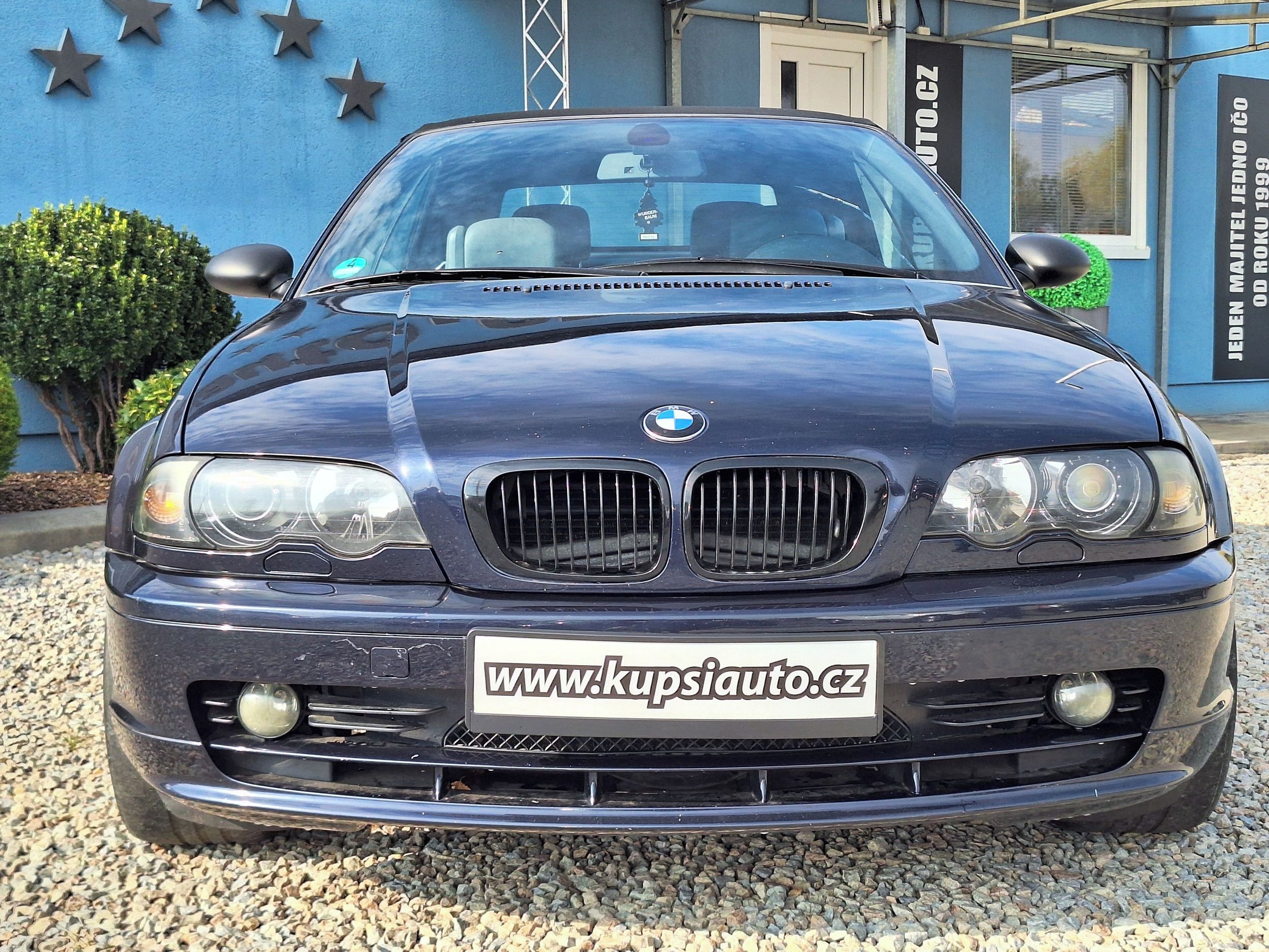 BMW Řada 3, 325i Cabrio SERVISKA - fotka 4