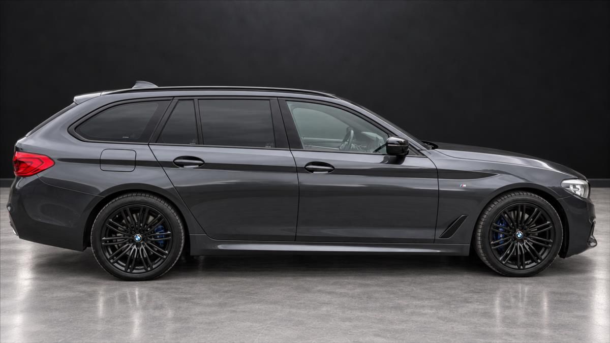BMW Řada 5, 3,0 530D Touring 195 kW xDrive - fotka 5