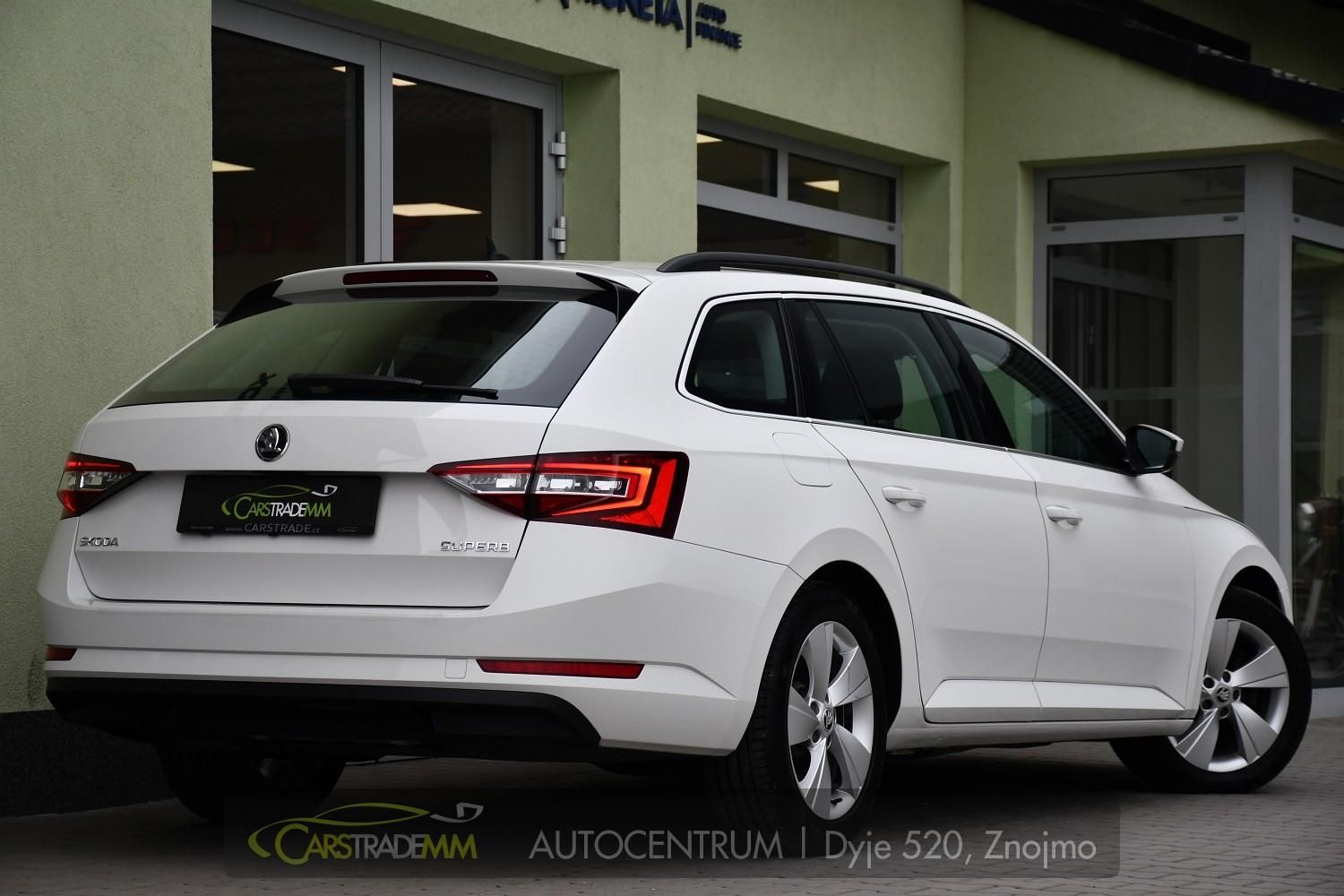 Škoda Superb, 2.0TDi DSG TAŽNÉ CANTON - fotka 6