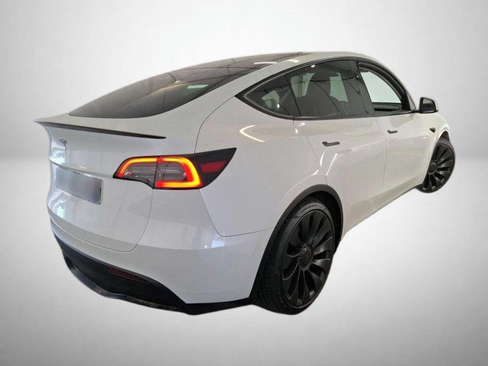 Tesla Model Y, Performance 79kWh, 4X4 - fotka 2