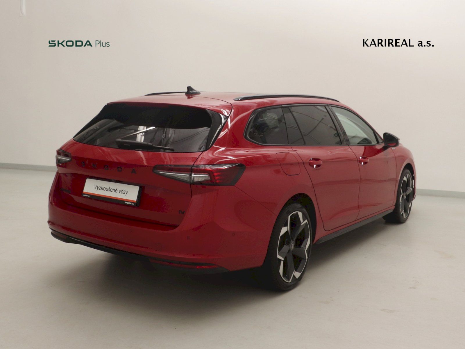 Škoda Superb, TSI iV 150kW DSG SportLine - fotka 2
