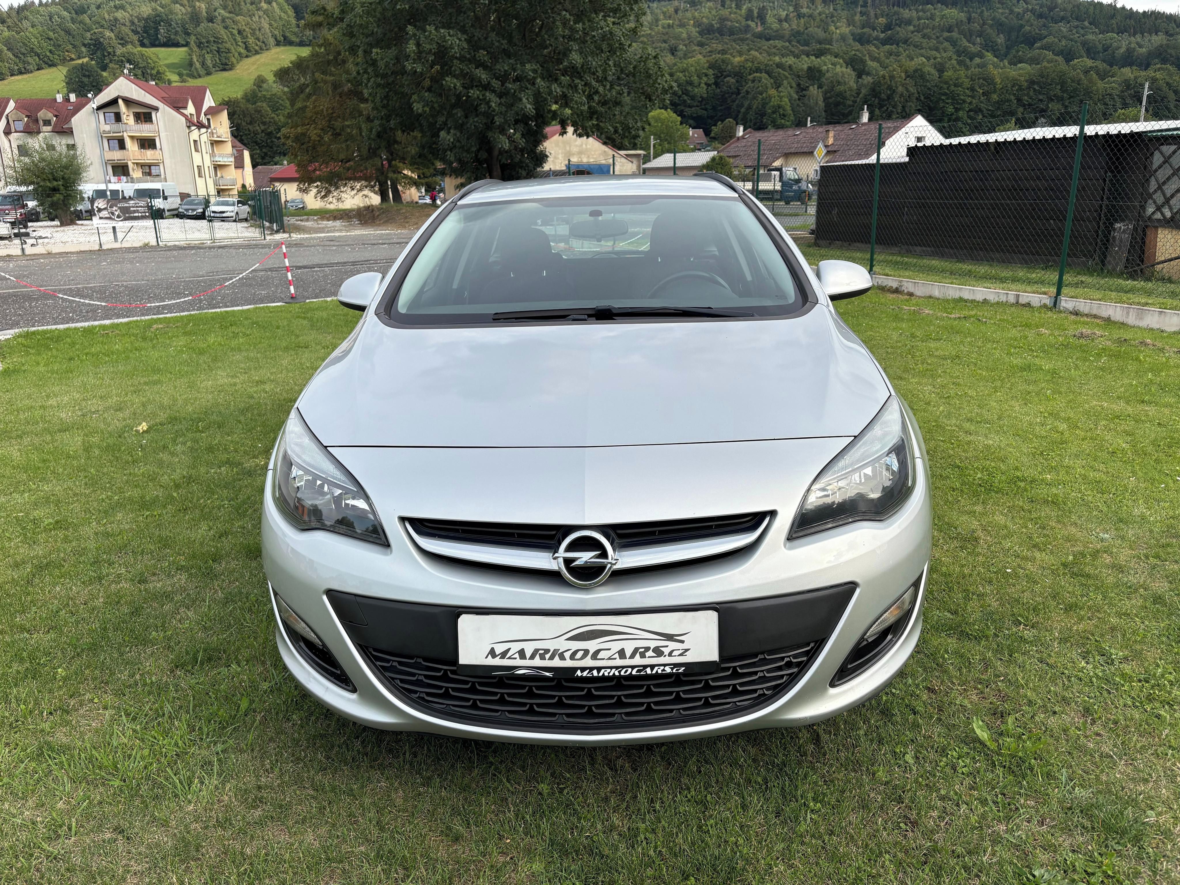 Opel Astra, SPORTS TOURER 1.6CDTi NAVI TZ - fotka 2