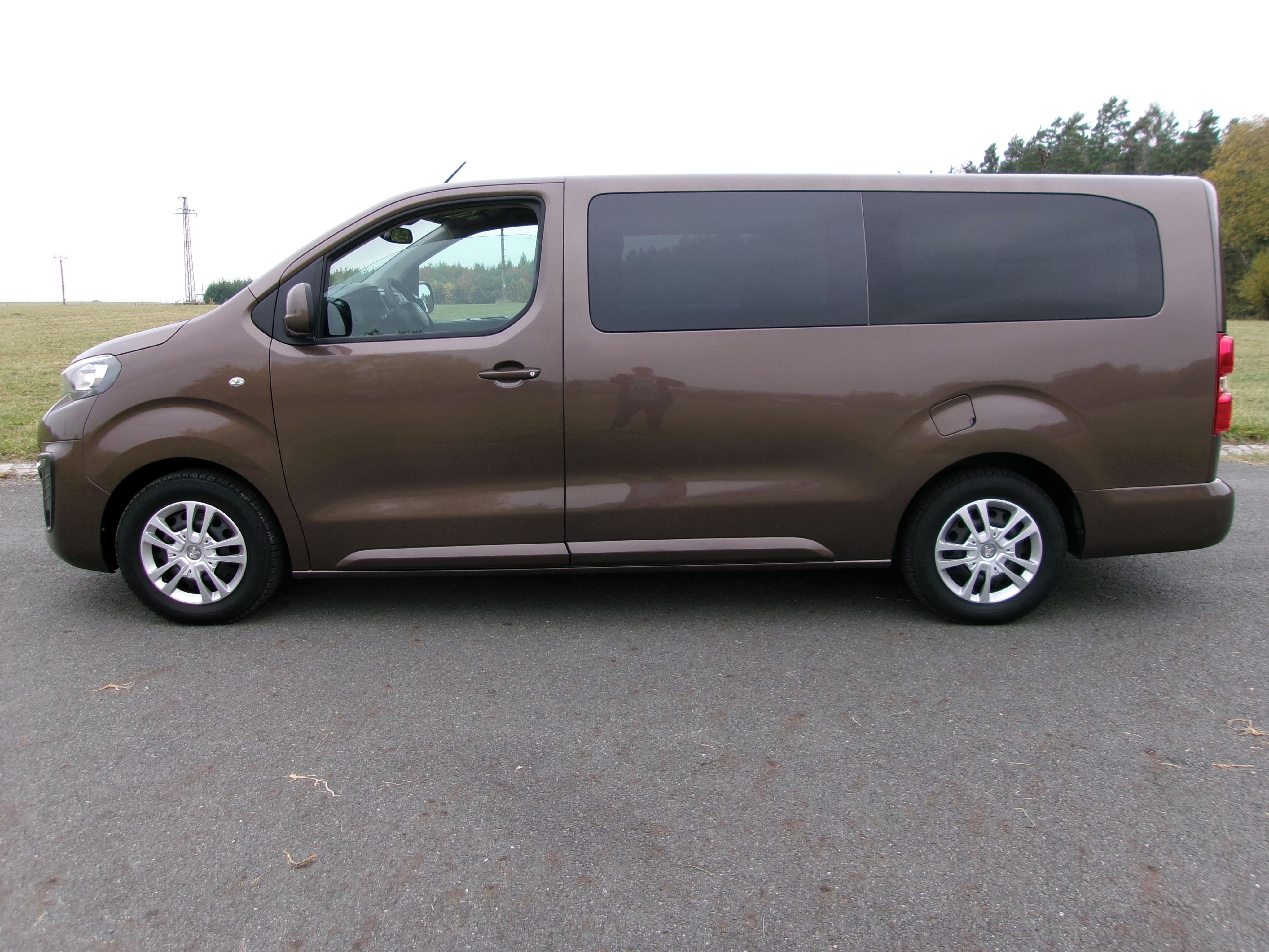 Peugeot Traveller, 2,0 HDI 8místné - fotka 2