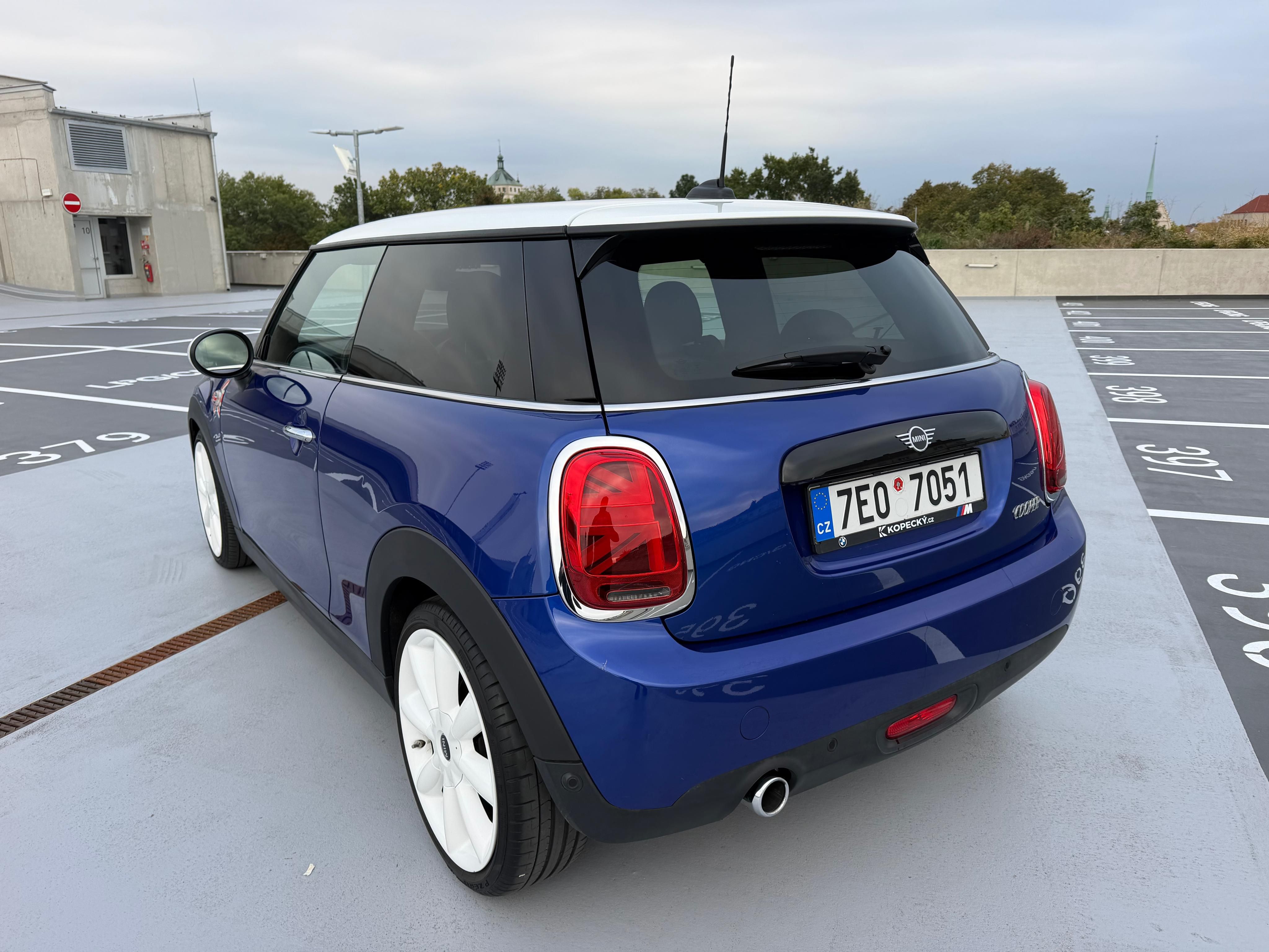 Mini Cooper, LED*Navi*Pano*HIFI H&K*1.maj - fotka 5
