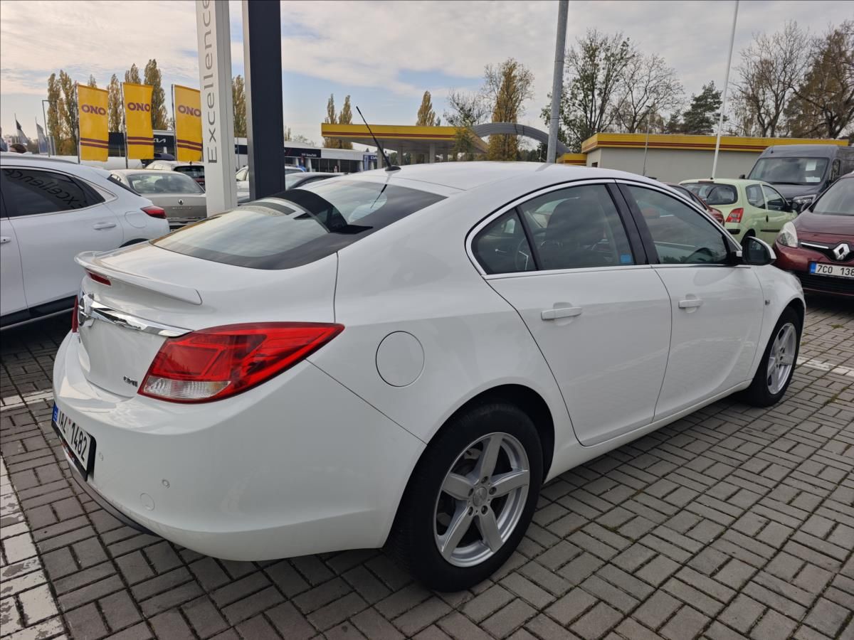 Opel Insignia, 2,0 CDTi automat  Edition - fotka 6