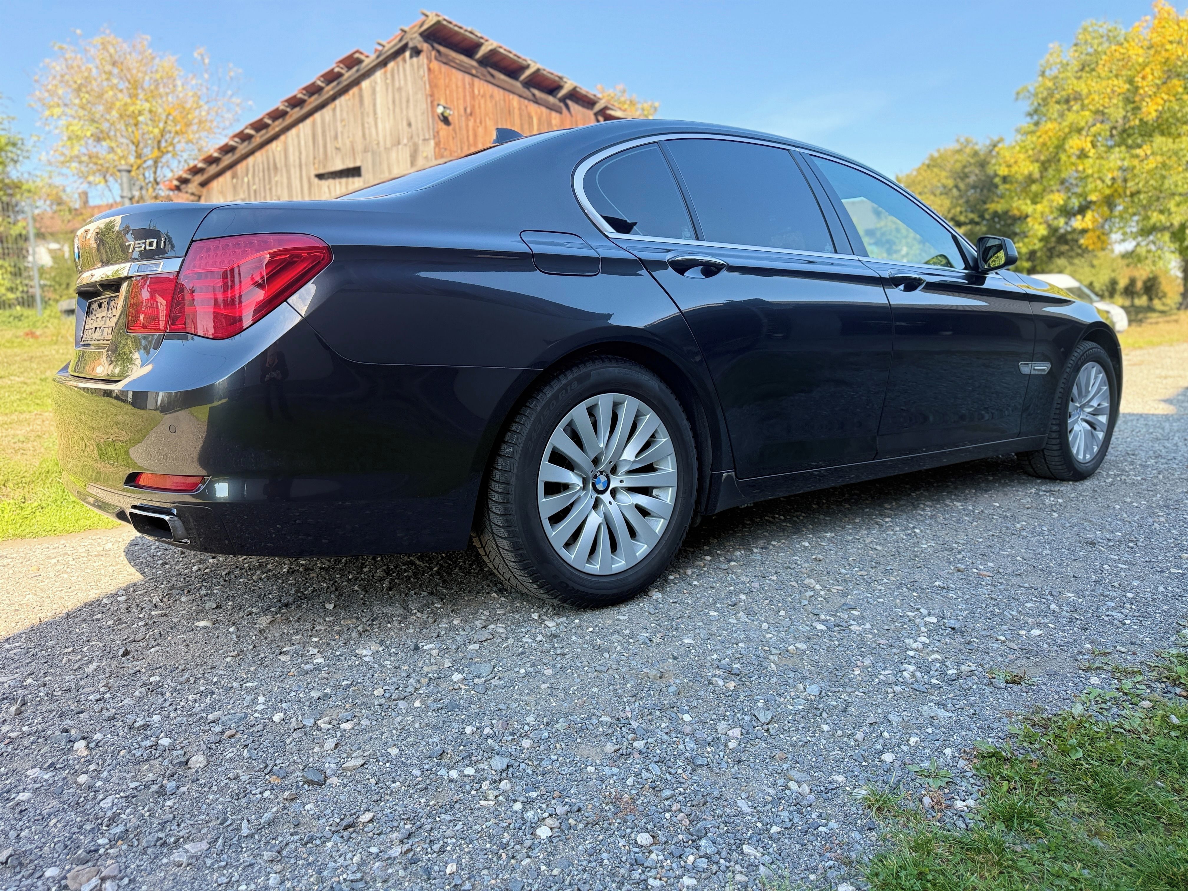 BMW Řada 7, 750i, Top stav - fotka 5