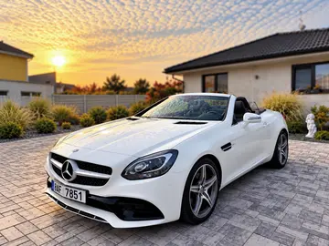 Mercedes-Benz SLC, Servis Mercedes, super stav!