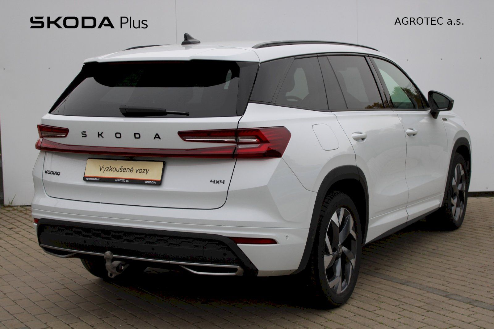 Škoda Kodiaq, 2.0 TDI 142 kW Sportline 4x4 D - fotka 2