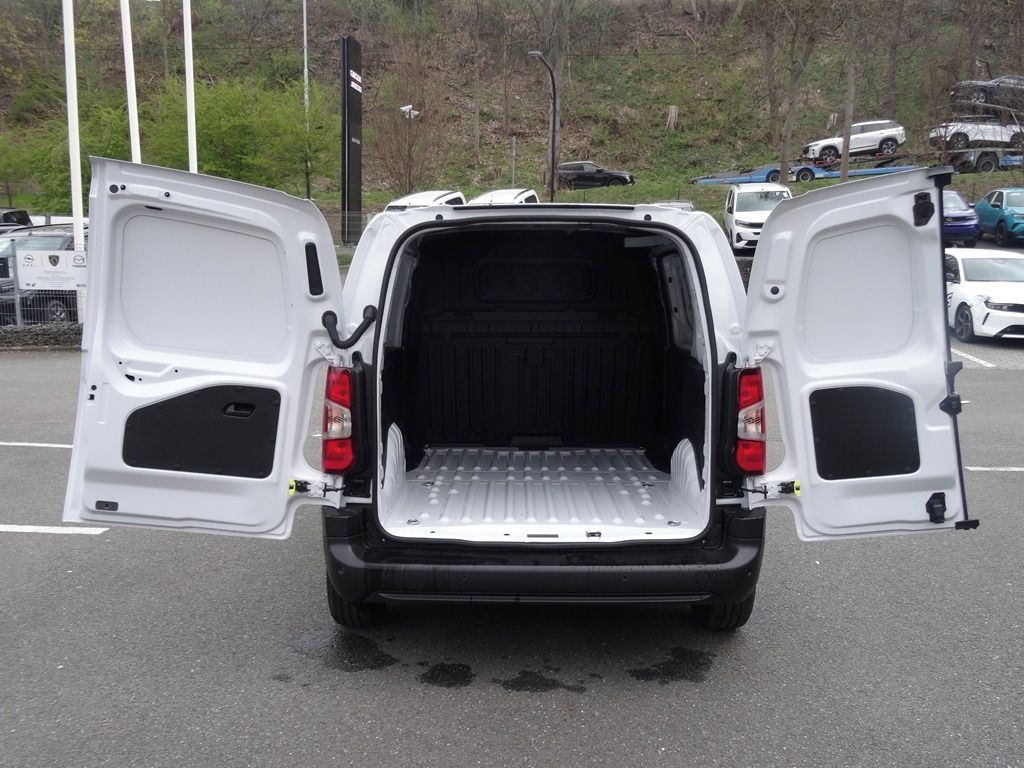 Opel Combo, Van L1 1.2T 110k MAN6 - fotka 5