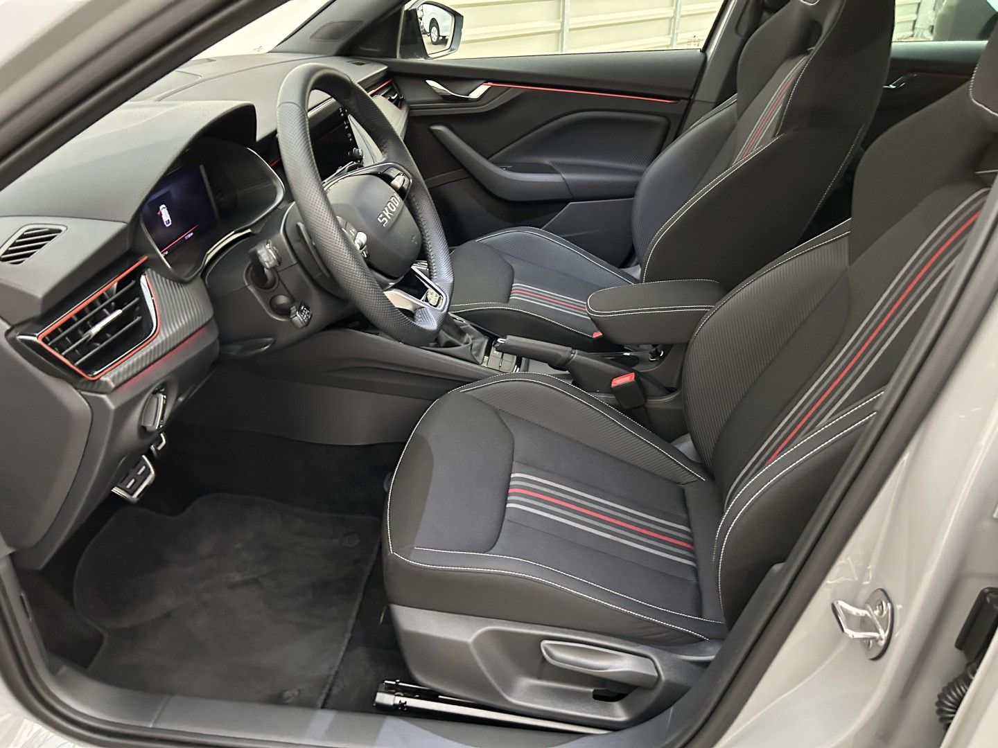 Škoda Scala, 1.5TSI 110kW Monte Carlo - fotka 6