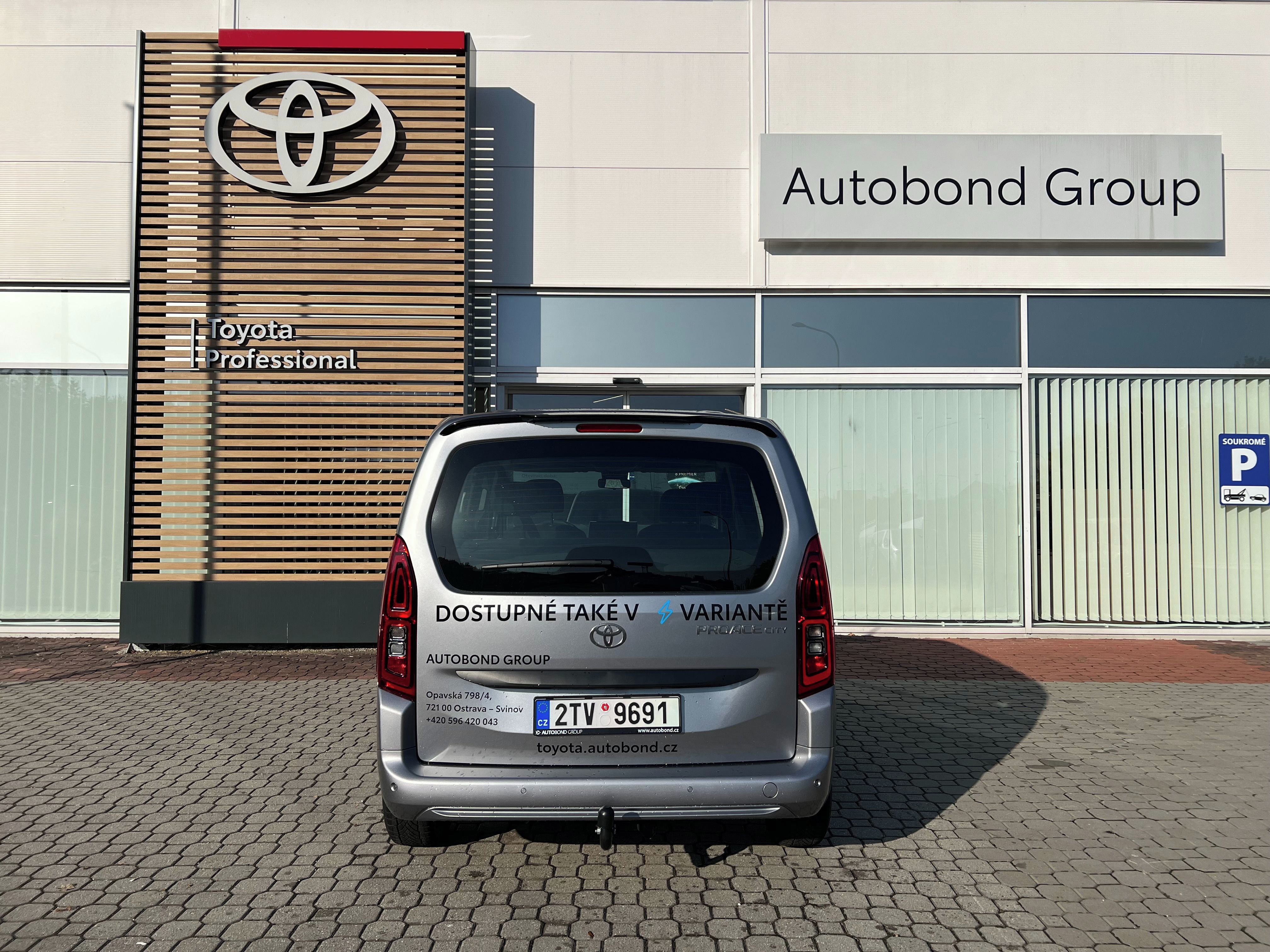 Toyota Proace City Verso, 1.2T Business Tailgate 5S - fotka 5