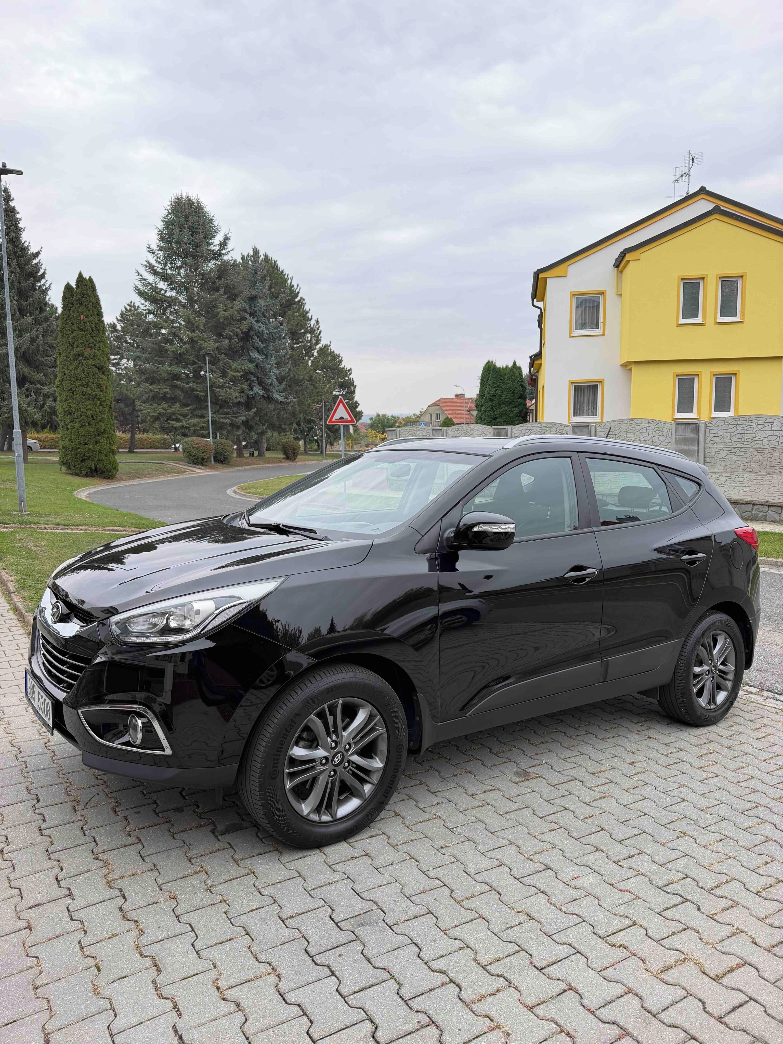Hyundai ix35, 1.6, vyhřívané sedačky/volat