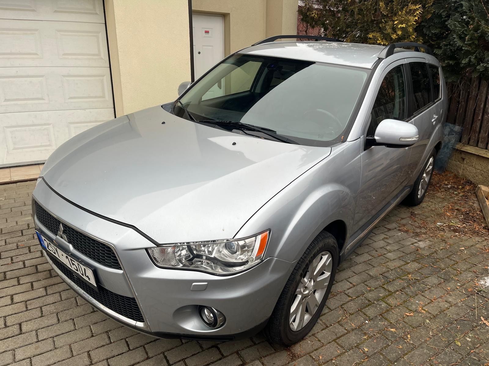 Mitsubishi Outlander, 7 míst, plná výbava, DPH odpoč - fotka 4