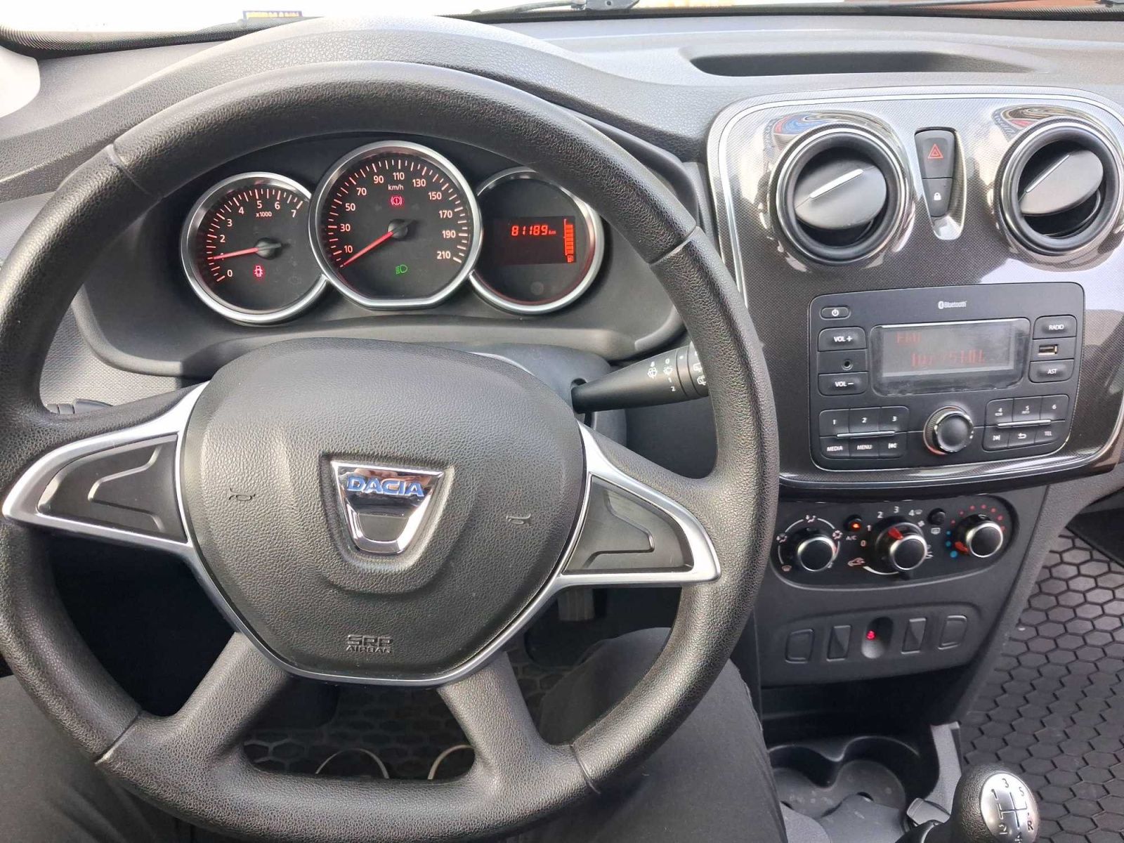 Dacia Sandero, 1.0 SCe, ČR,1.maj, rezervace - fotka 3