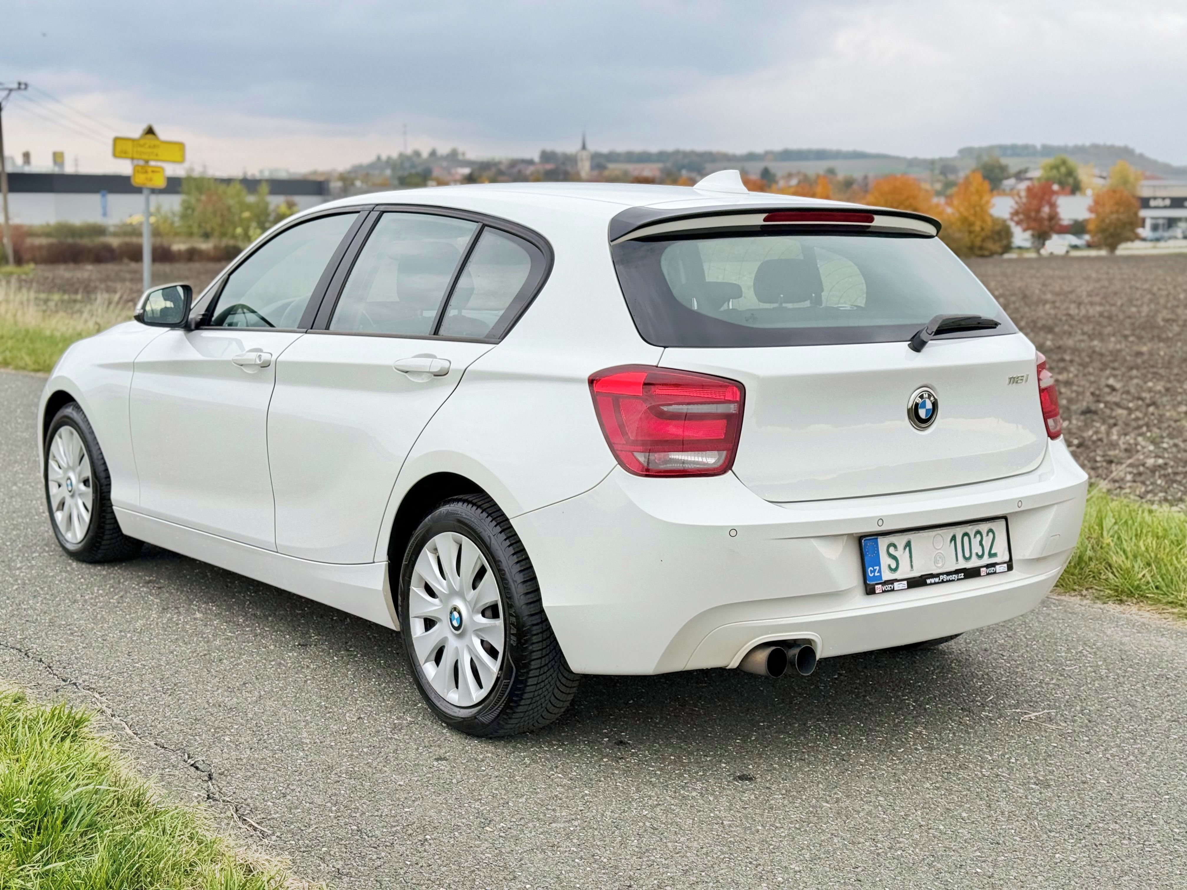 BMW Řada 1, F20 - 118i, 125kw, 4 válec - fotka 4