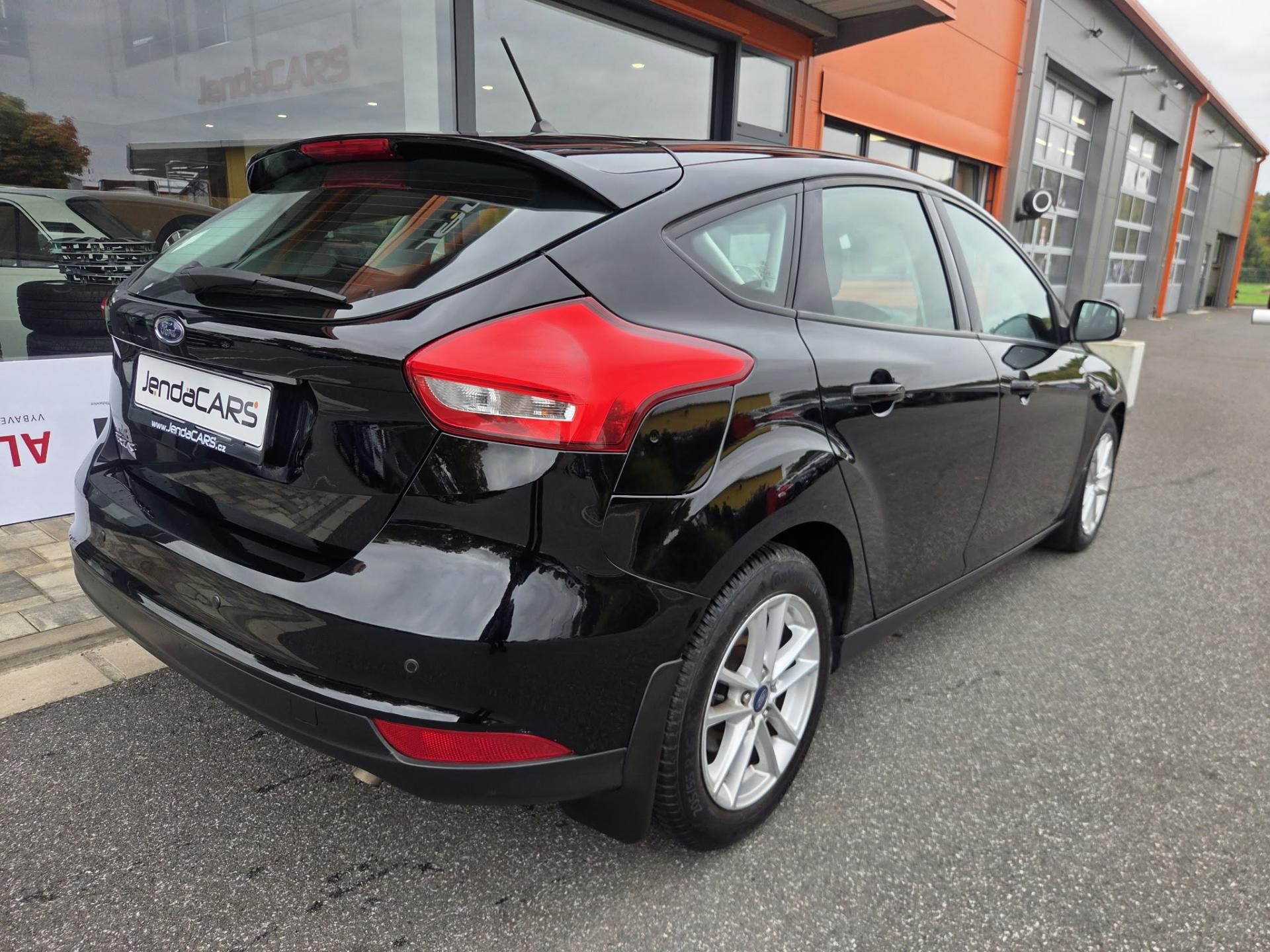 Ford Focus, 1.6  16V AUTOMAT - fotka 4