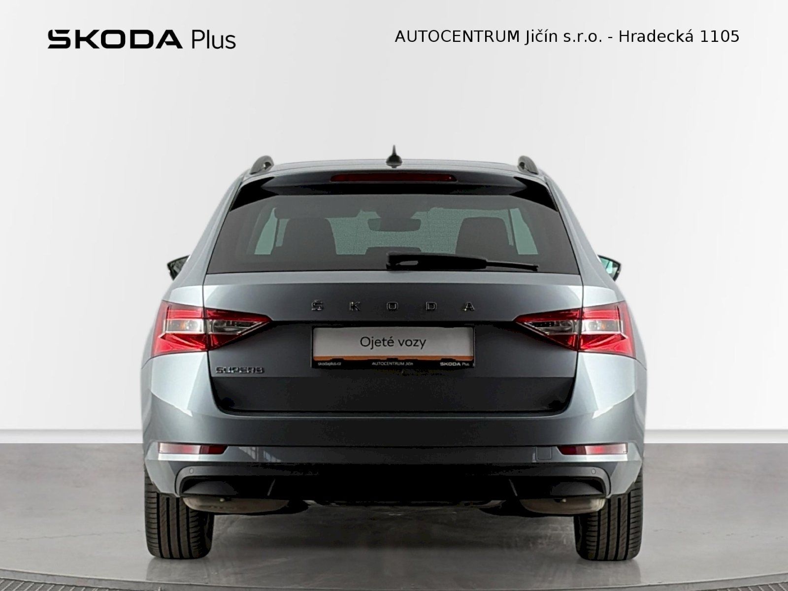 Škoda Superb, Combi DSG 2.0TSI 140kW Ambitio - fotka 6