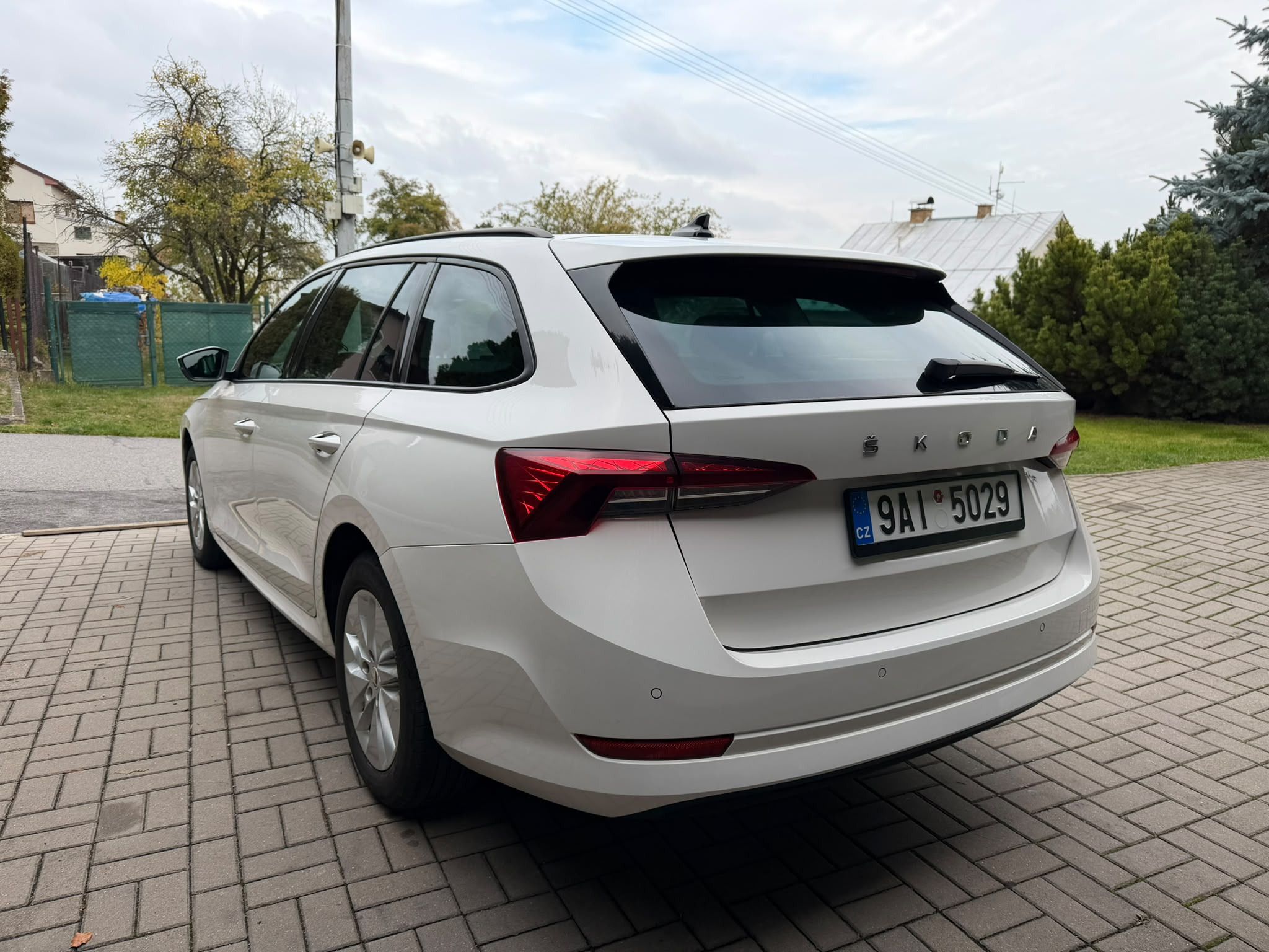 Škoda Octavia, 2,0TDi,ambient+,CZ,M6,1maj,DPH - fotka 6