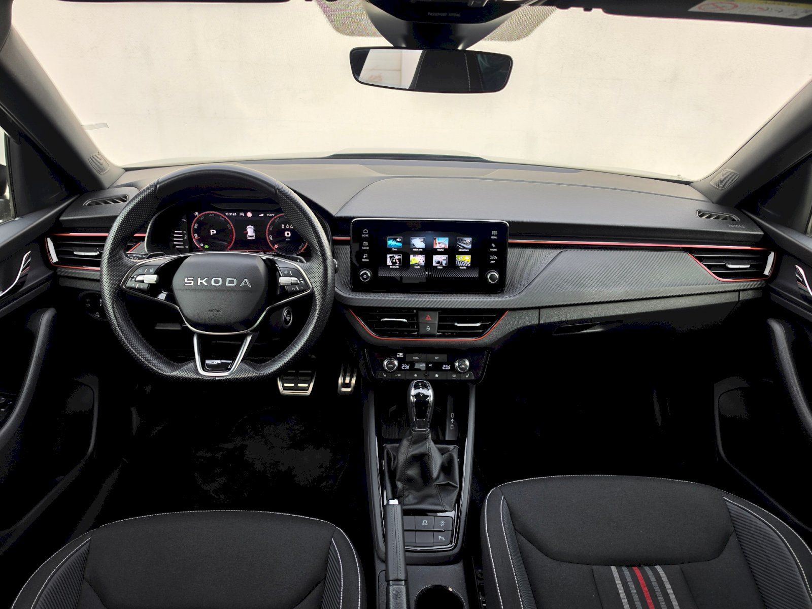 Škoda Kamiq, 1,5TSI 110KW DSG MONTE CARLO - fotka 5