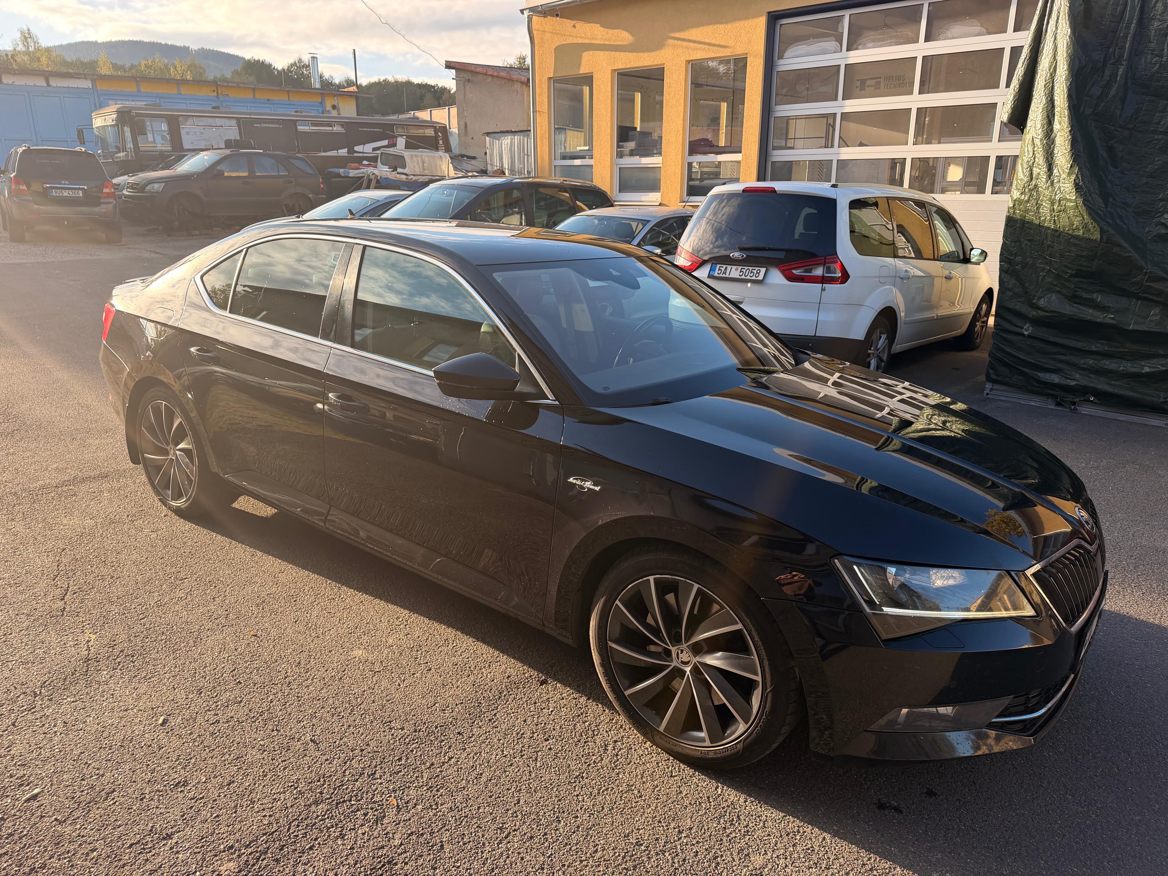 Škoda Superb, L&K 2.0 TSI 206 kW 4x4 DSG - fotka 3