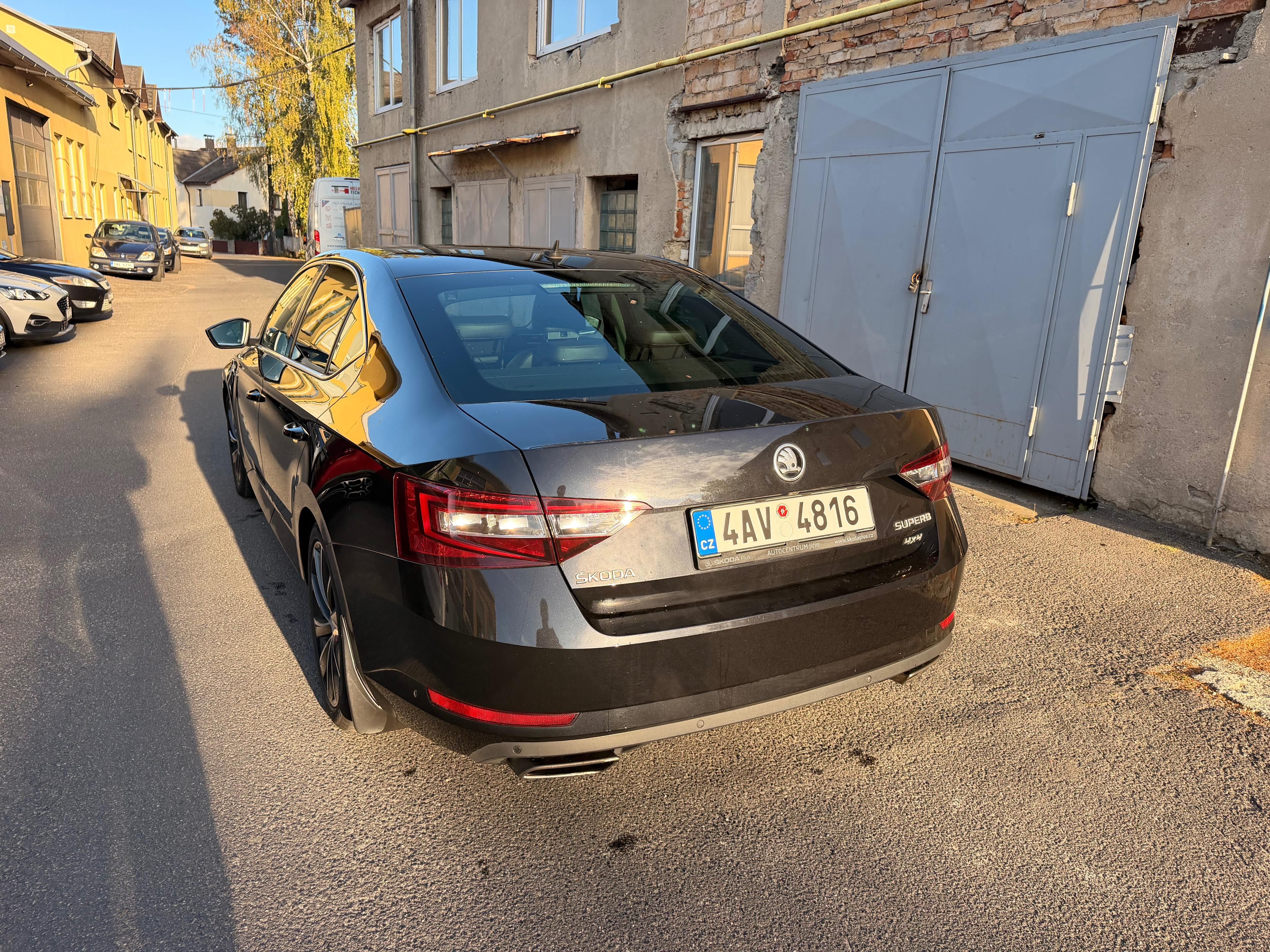 Škoda Superb, L&K 2.0 TSI 206 kW 4x4 DSG - fotka 4