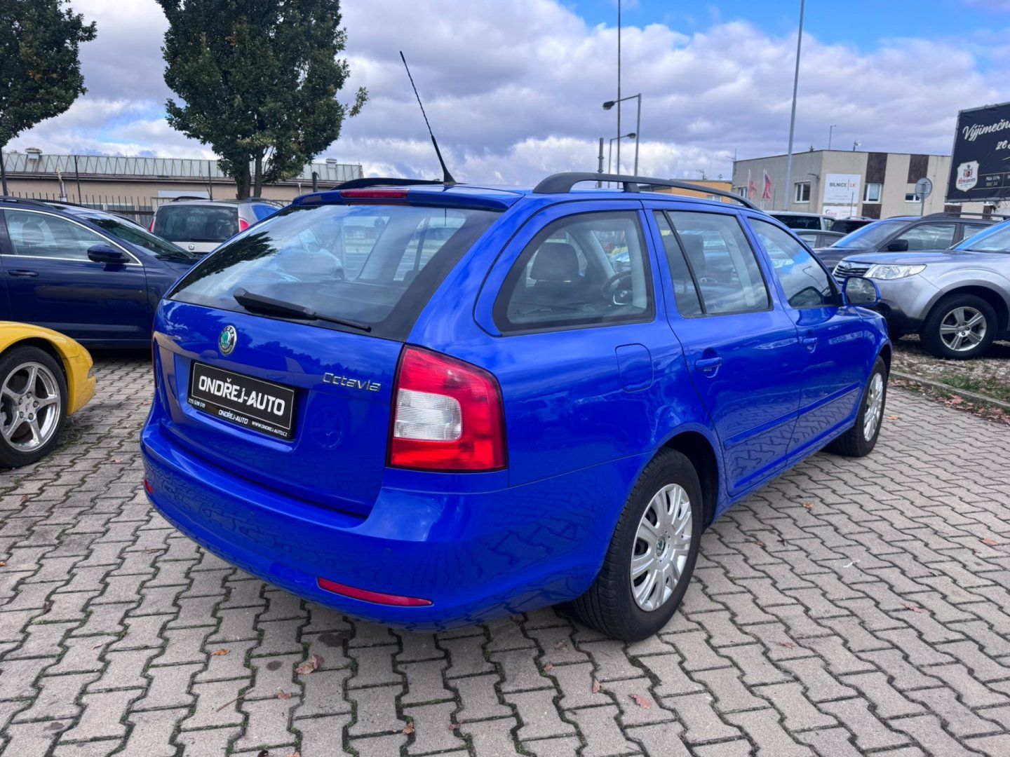 Škoda Octavia, 1,4 TSI 90 KW KOLA KILOMETRY - fotka 5