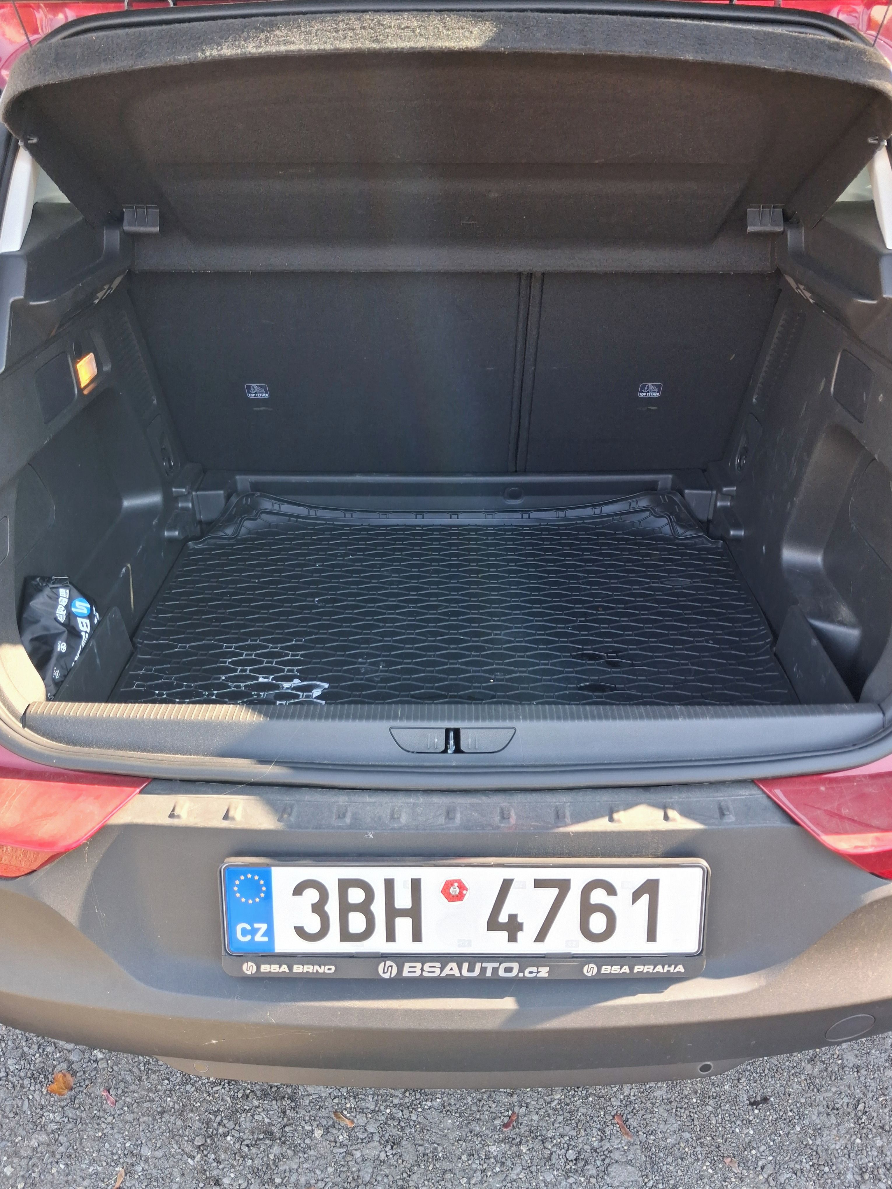 Opel Grandland, 1,2 tsi 96 kw-servisovano - fotka 2