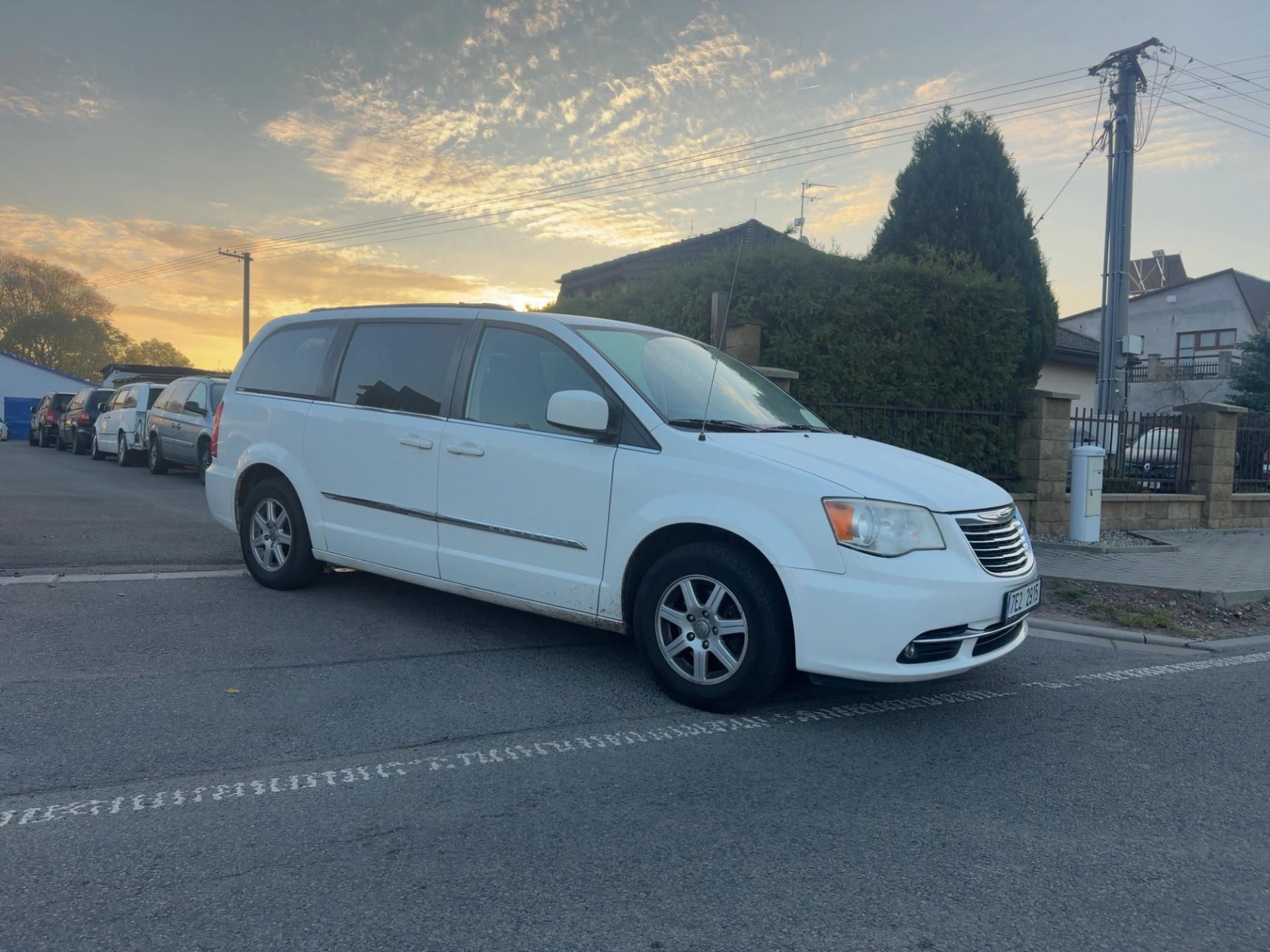 Chrysler Town & Country, 3,6 DVD StownGo kůže 2013