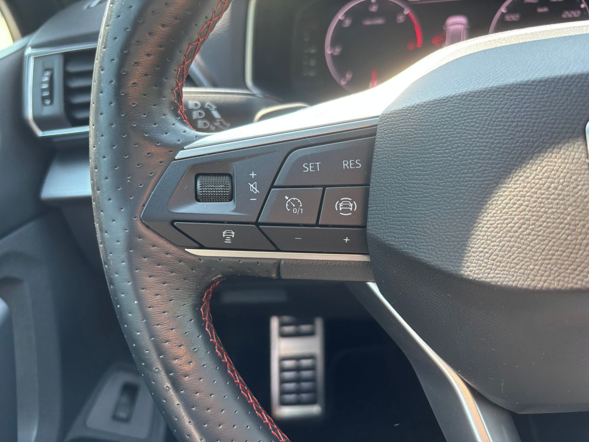 Seat Tarraco, FR  2,0TDI 147kW 4WD - fotka 6
