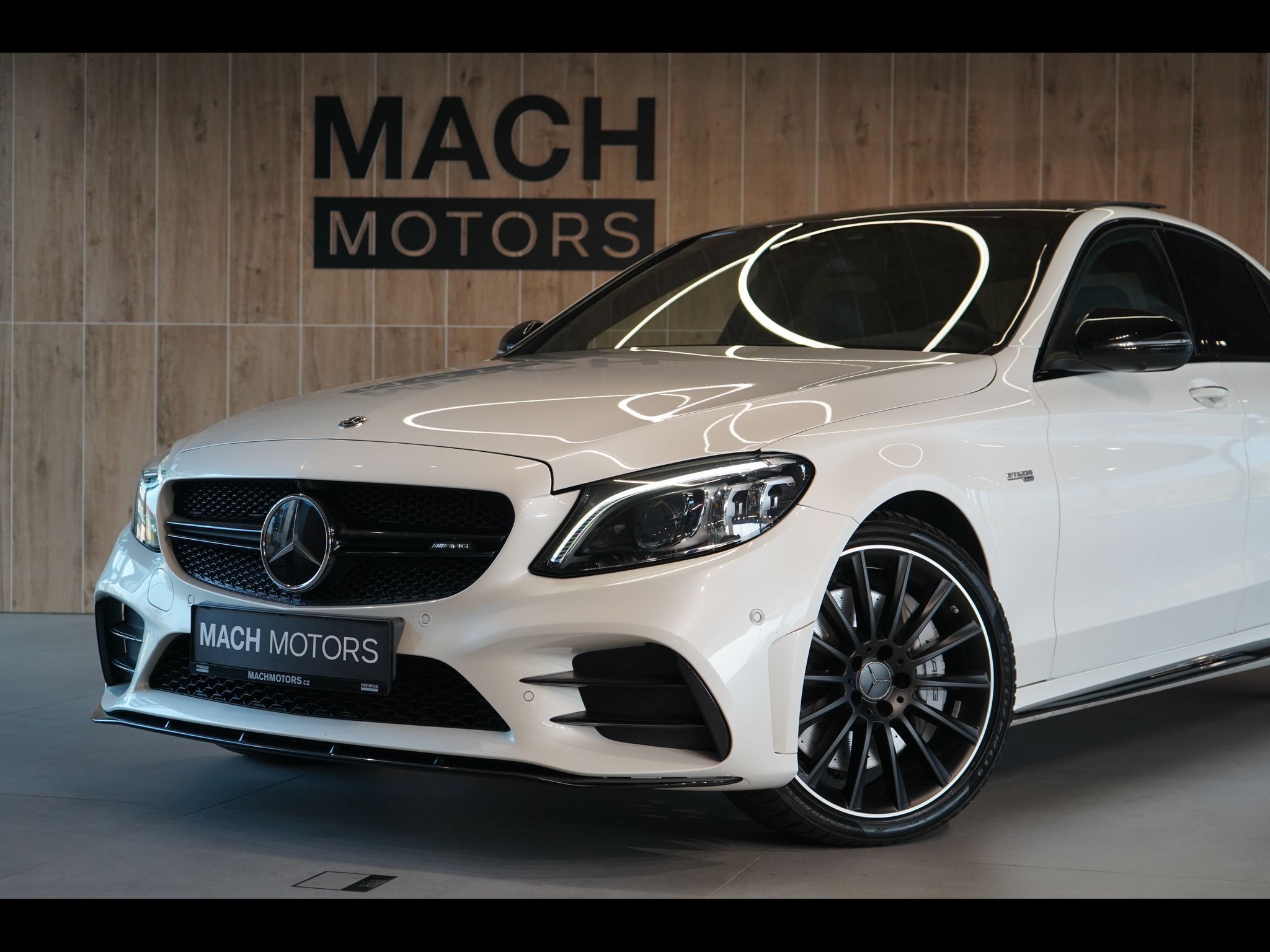 Mercedes-Benz Třídy C, C43 AMG 4MATIC, Ventilace, HUD - fotka 2