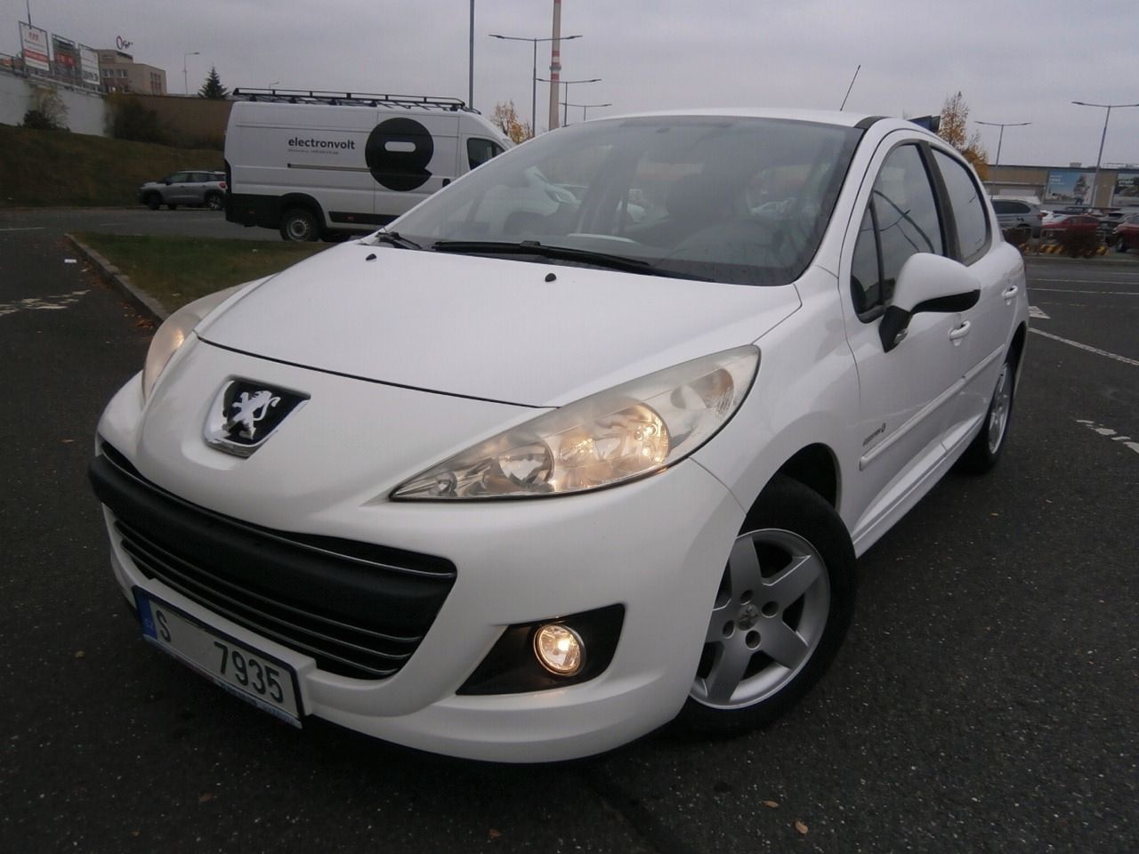 Peugeot 207, 1,4i  54kW KLIMA SER.K.NOV.STK