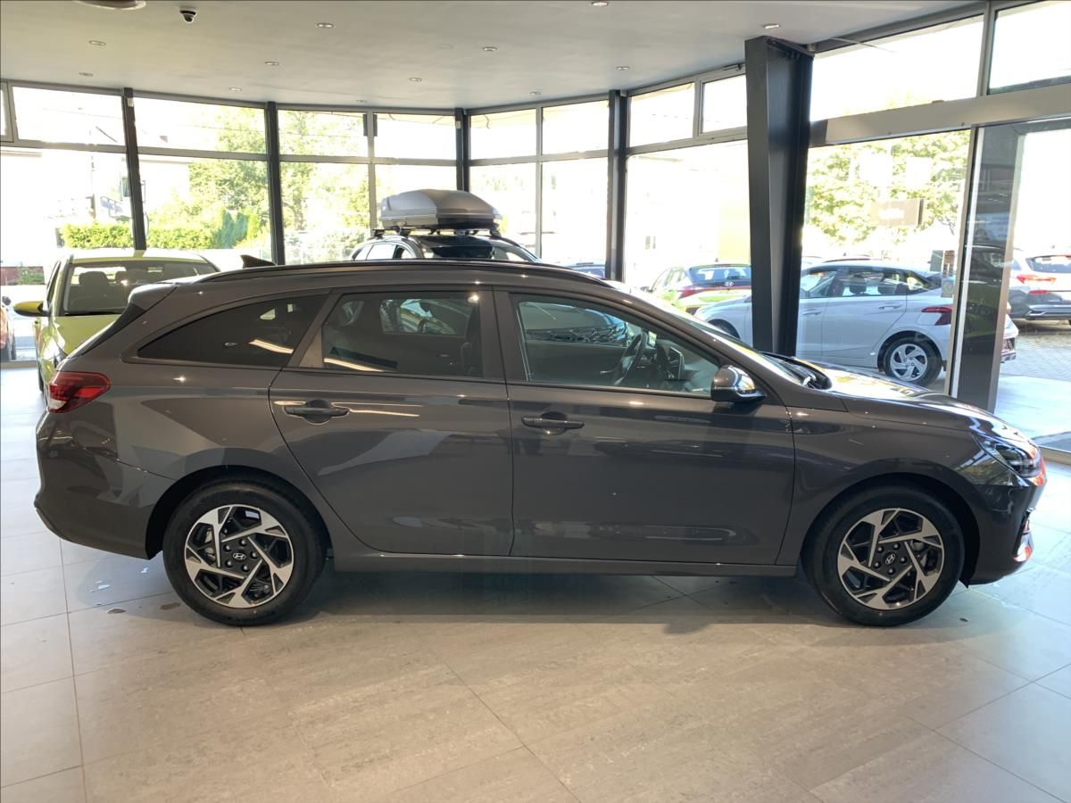 Hyundai i30, 1,0 T-GDI 85 kW MT GO CZECH - fotka 4