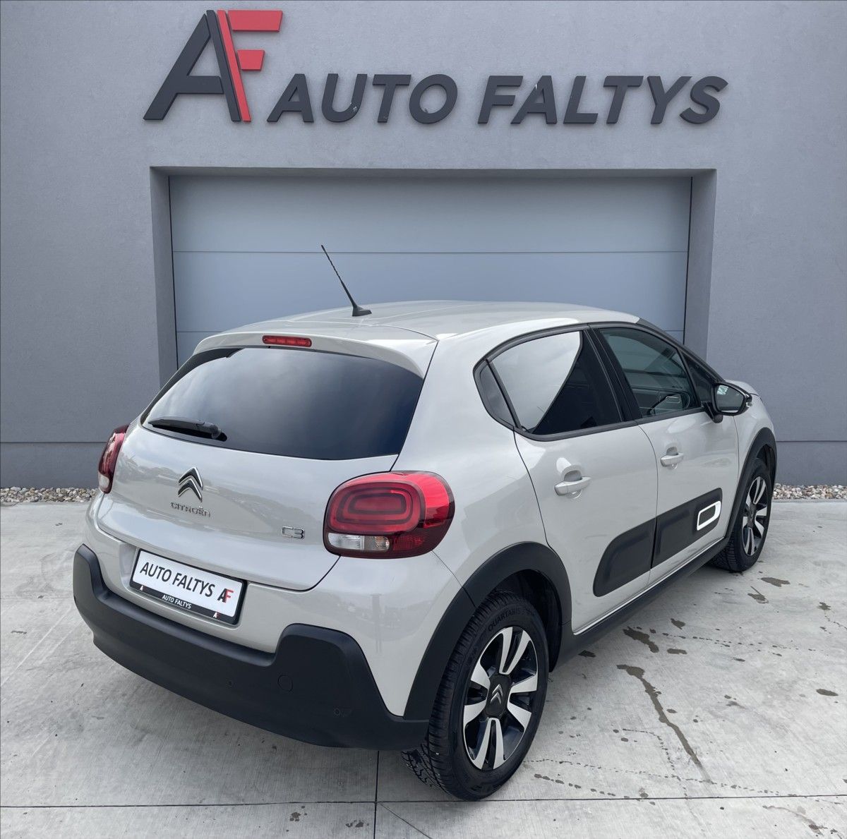 Citroën C3, 1,2 i 61KW ČR.1.MAJITEL - fotka 3