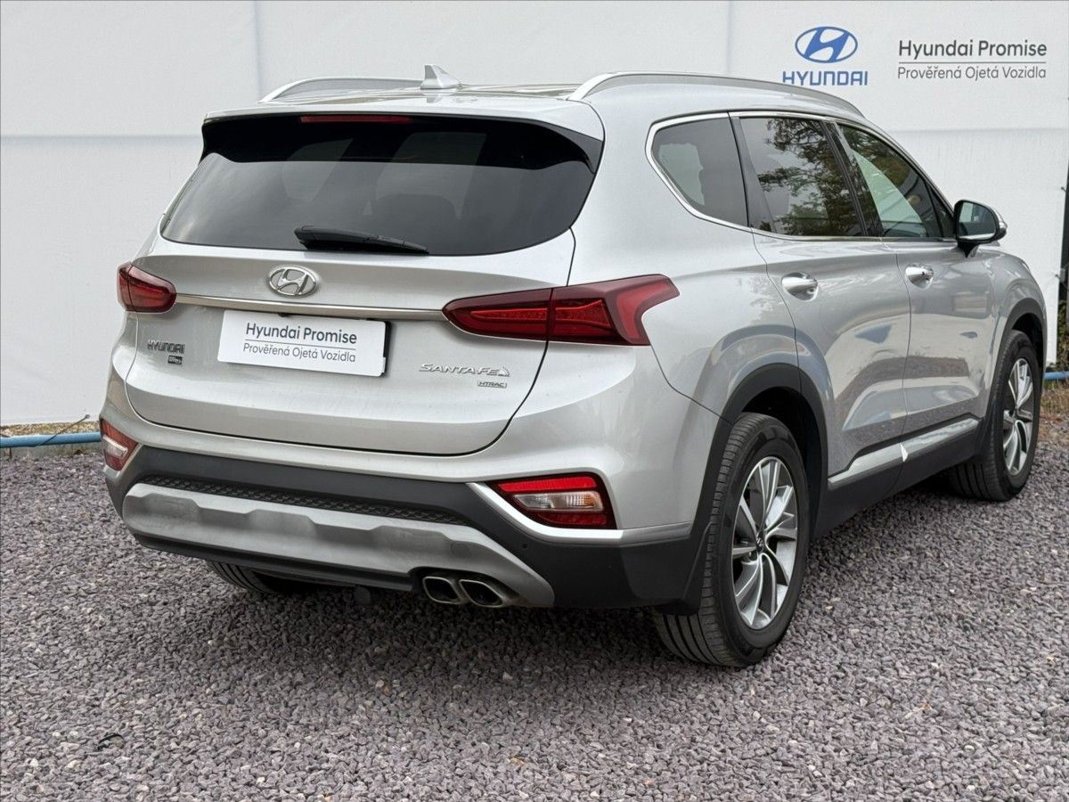 Hyundai Santa Fe, 2,2 CRDI 147kW DCT 4x4 Smart - fotka 2