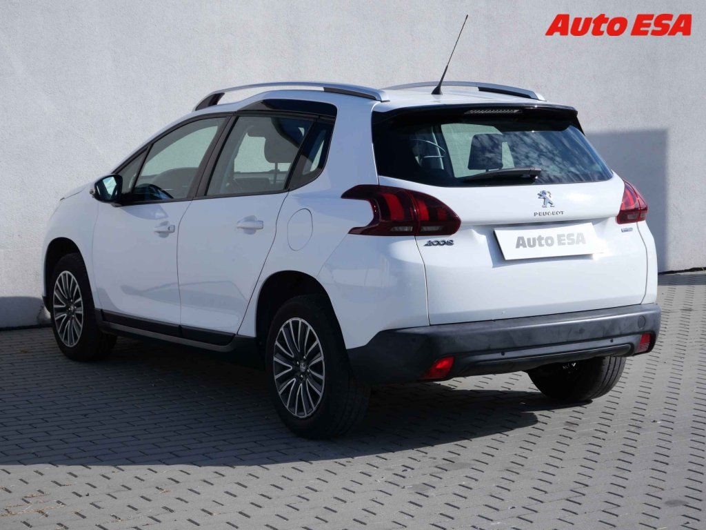 Peugeot 2008, 1.2 PT,ČR,Active - fotka 6