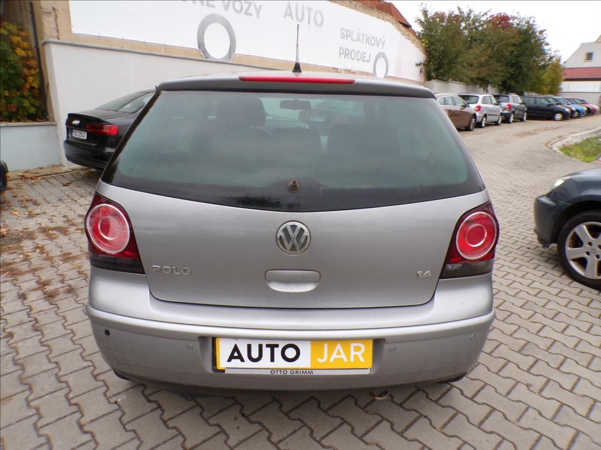 Volkswagen Polo, 1,4 16V  TEMPOMAT - fotka 6