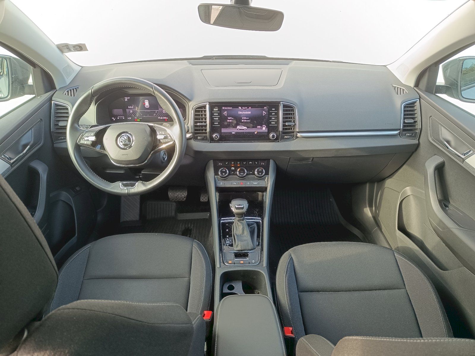 Škoda Karoq, 1.5 TSI 110kW DSG Ambition Ext - fotka 5