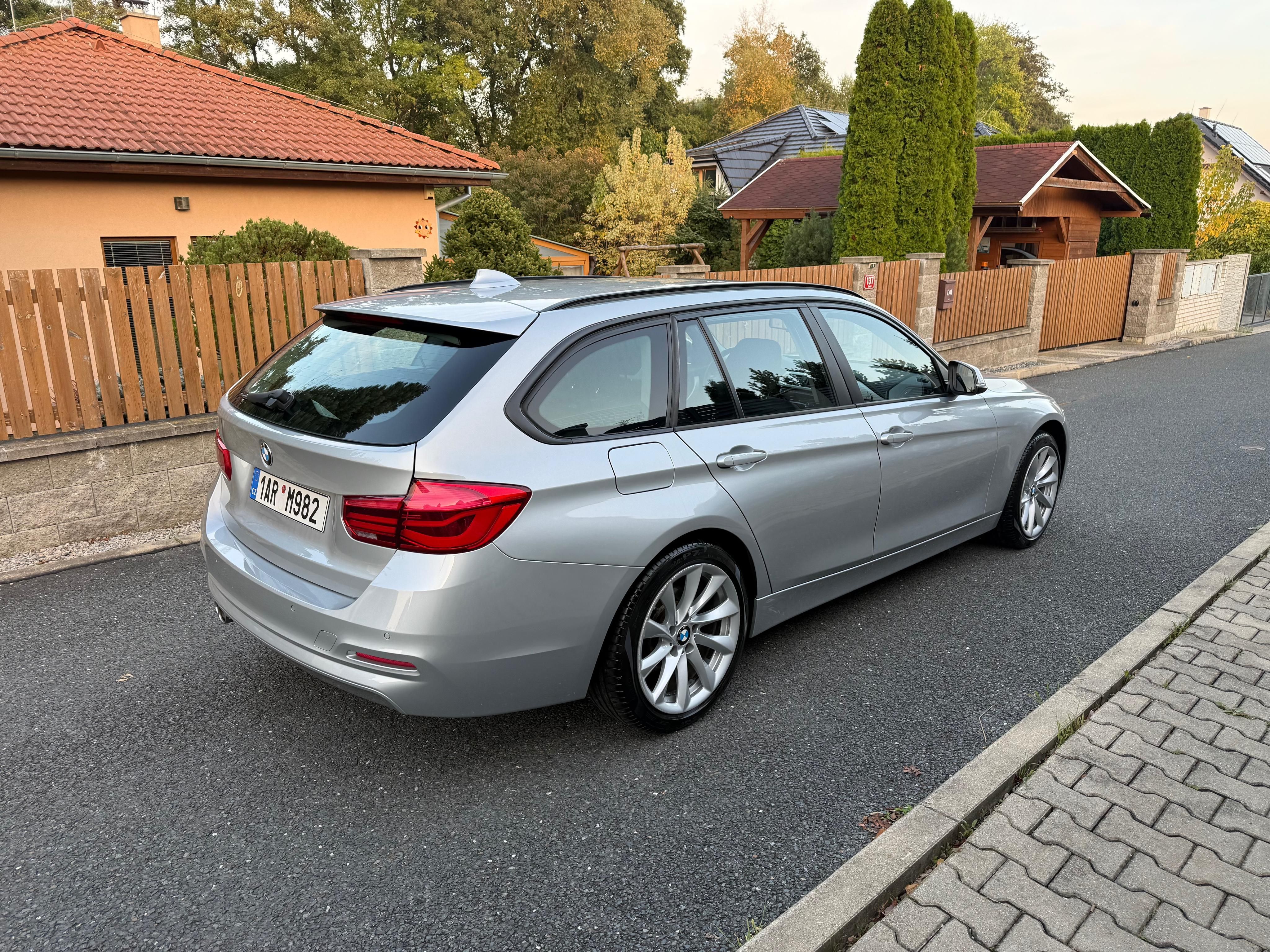 BMW Řada 3, 320 xDrive - fotka 6